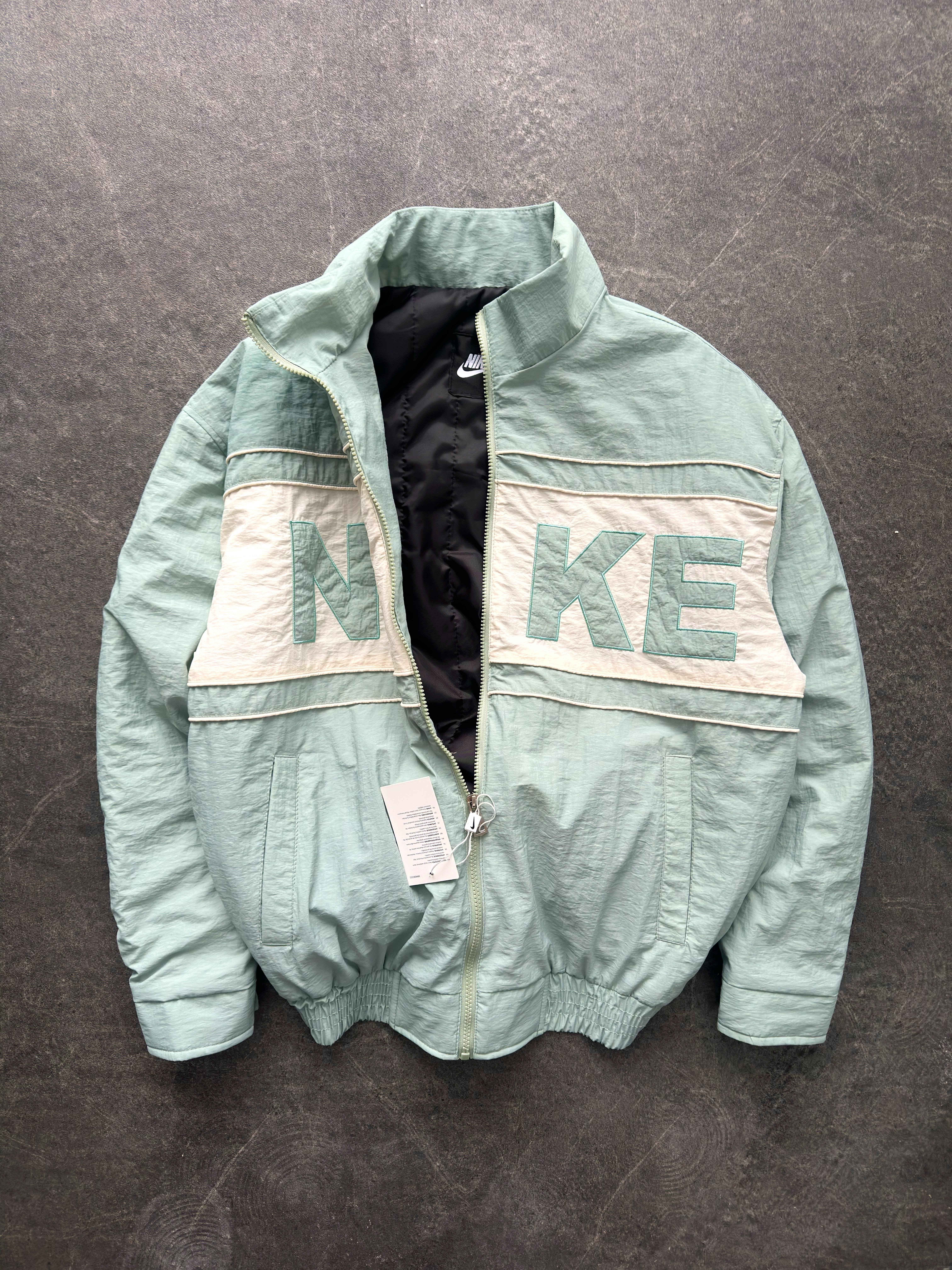 Yeşil Dolumlu Nike Ceket