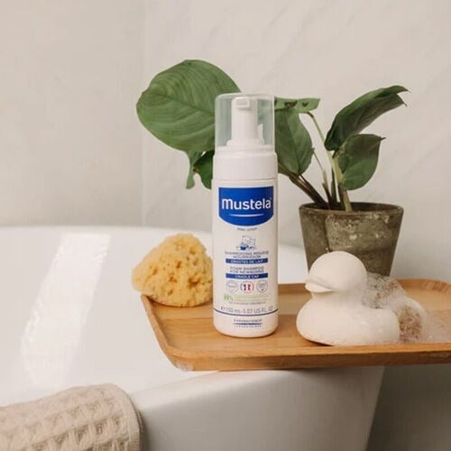 Bebek BakımMUSTELAMustelaKonakÖnleyiciMustela Konak Önleyici Yenidoğan Köpük Şampuan 150 mL