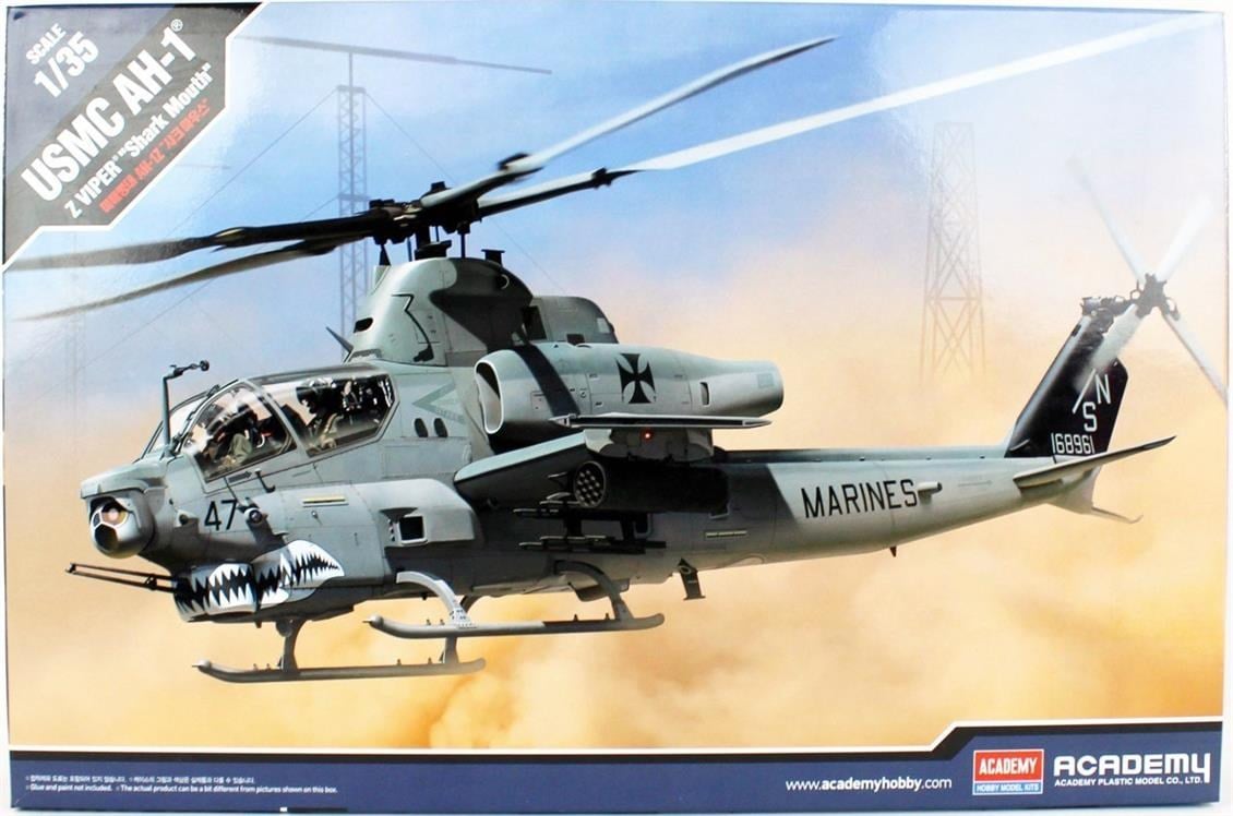 Academy 12127 1/35 Ölçek, USMC AH-1Z (Shark Mouth) Helikopter, Plastik Model Kiti