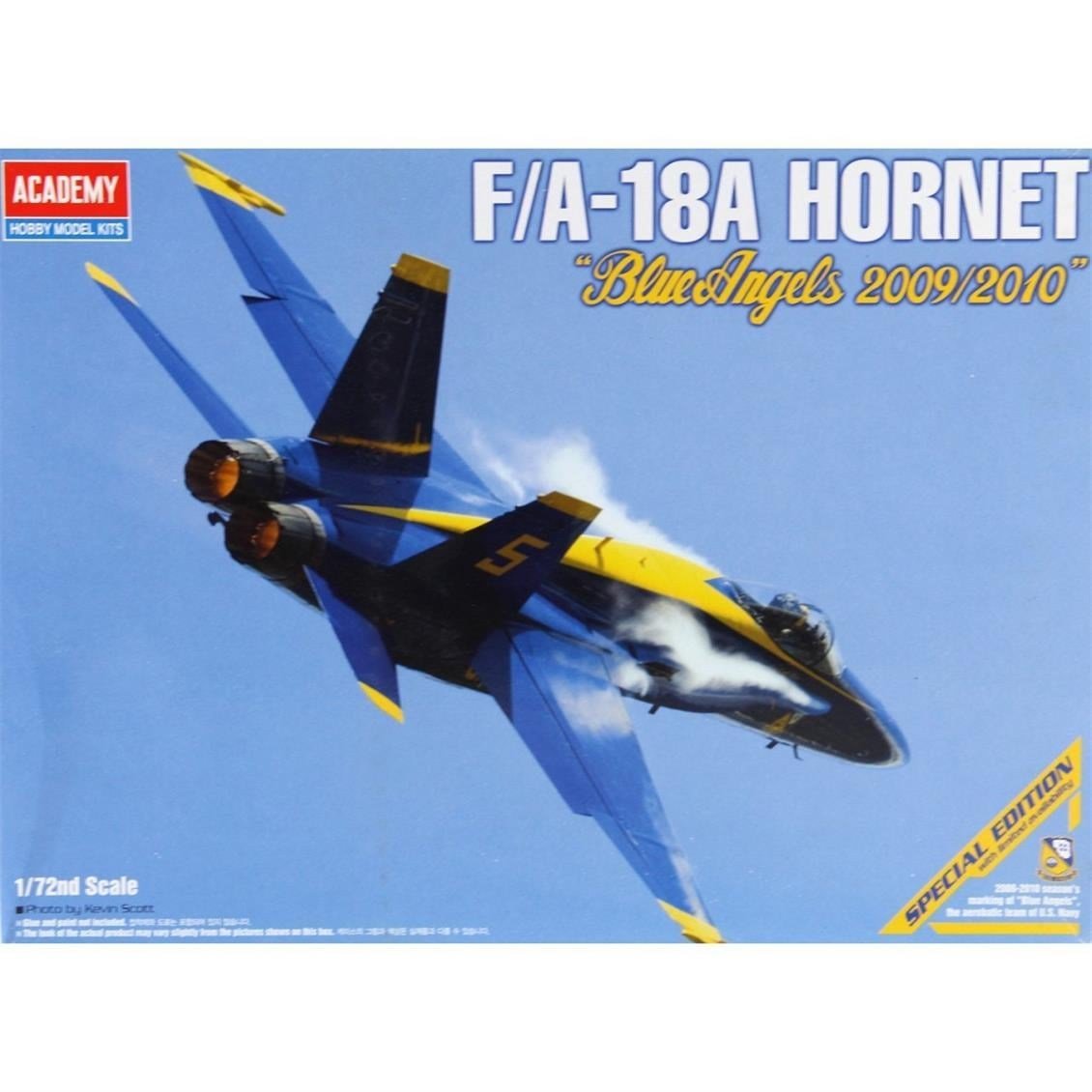 Academy 12424 1/72 Ölçek, U.S. Navy F/A-18A Hornet Savaş Uçağı, Plastik Model Kiti