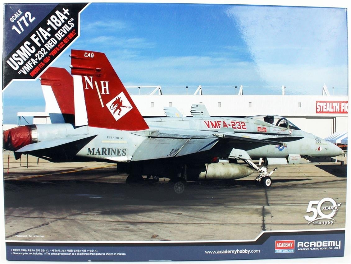 Academy 12520 1/72 Ölçek, USMC F/A-18+ (VMFA-232 Red Devils) Savaş Uçağı, Plastik Model Kiti