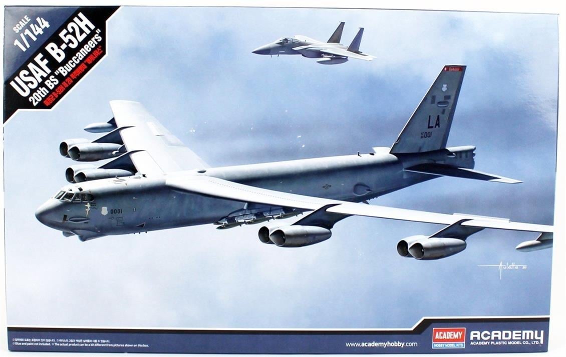 Academy 12622 1/144 Ölçek, USAF B-52H 20th BS (Buccaneers) Bombardıman Uçağı, Plastik Model Kiti