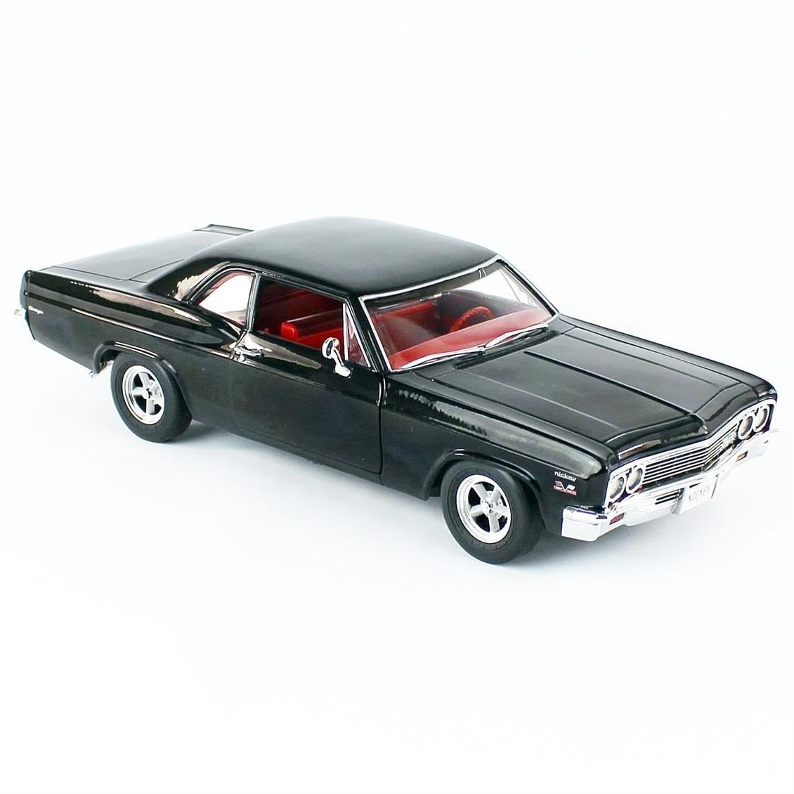 AutoWorld AMM1259 1/18 Ölçek, 1966 Chevy Biscayne Nickey, Black, Sergilemeye Hazır Metal Araba Modeli