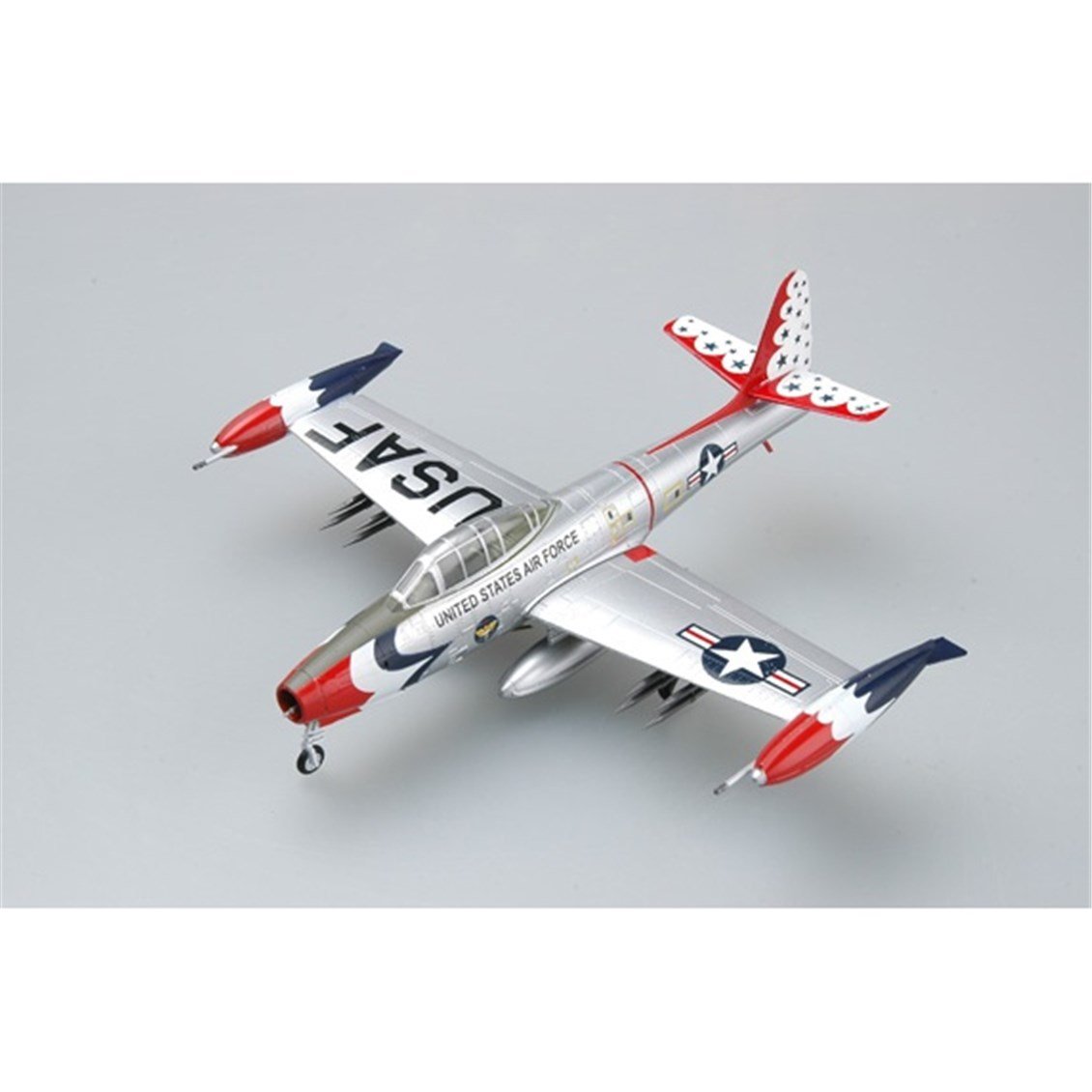 Easy Hobby 36801 1/72 Ölçek, F-84G USAF Air demonstration flight team (THUNDERBIRDS), 1955 Gösteri Savaş Uçağı, Sergilemeye Haz