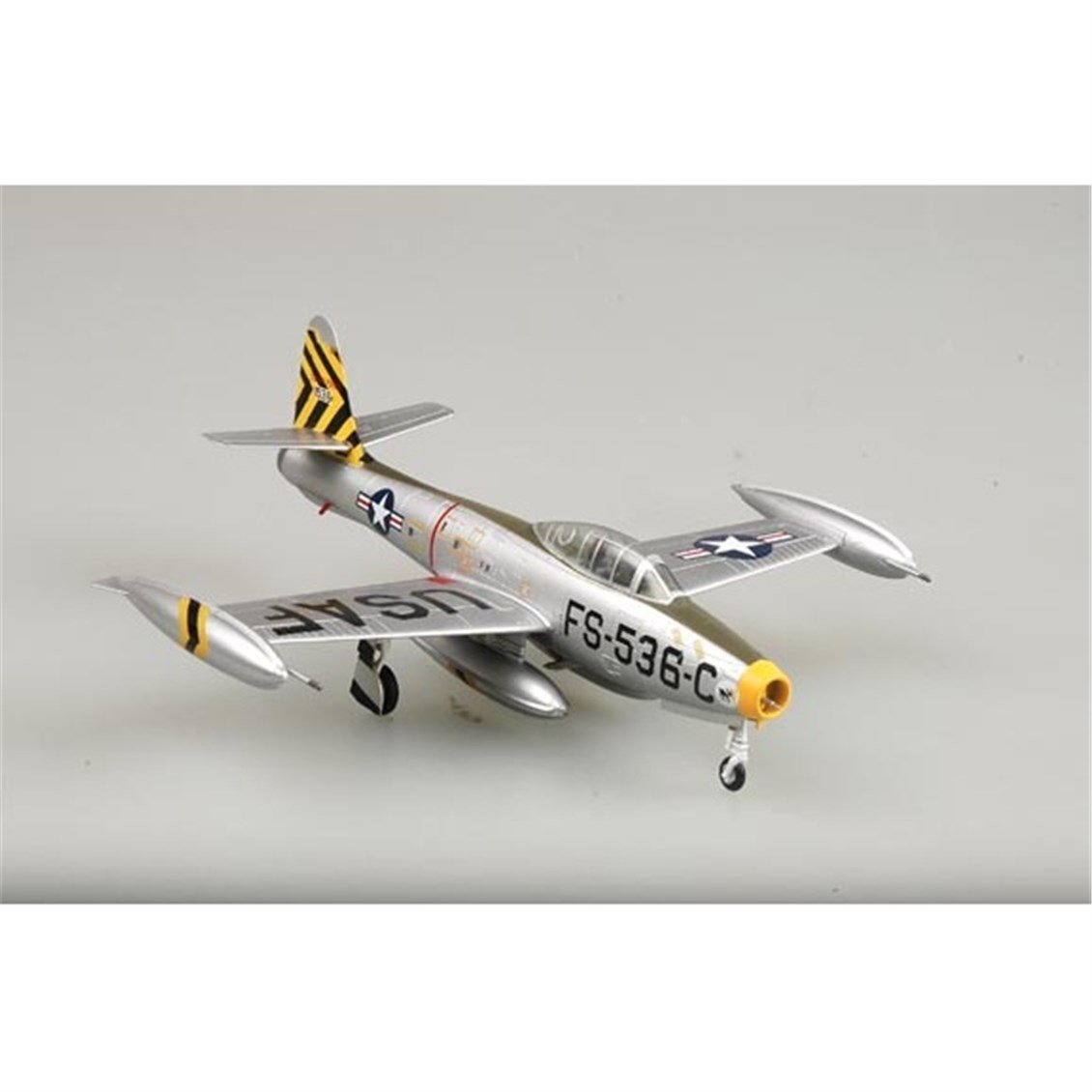Easy Hobby 37106 1/72 Ölçek, F84E-25, 8th FBS, Lt.Donald James Savaş Uçağı, Sergilemeye Hazır Plastik Model