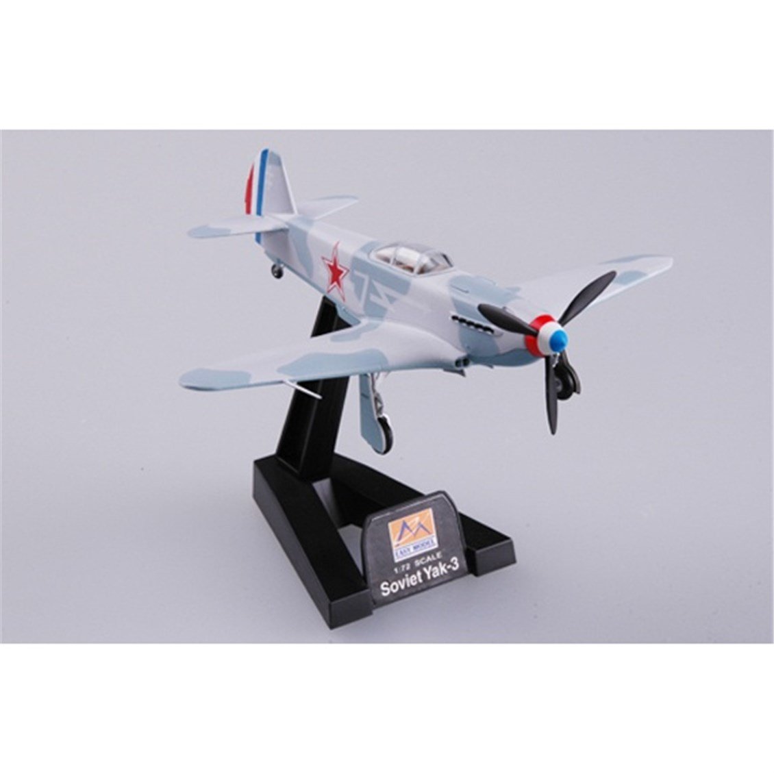 Easy Hobby 37229 1/72 Ölçek, Yak-3 1st Guards Fighter Div. 1945 Savaş Uçağı, Sergilemeye Hazır Plastik Model