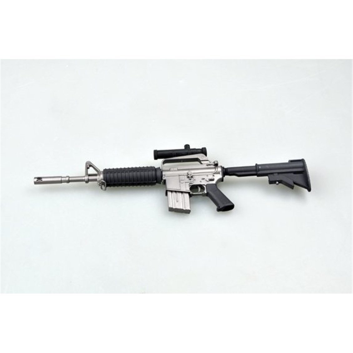 Easy Hobby 39105 1/3 Ölçek,  XM177E2 Silahı, Sergilemeye Hazır Plastik Model