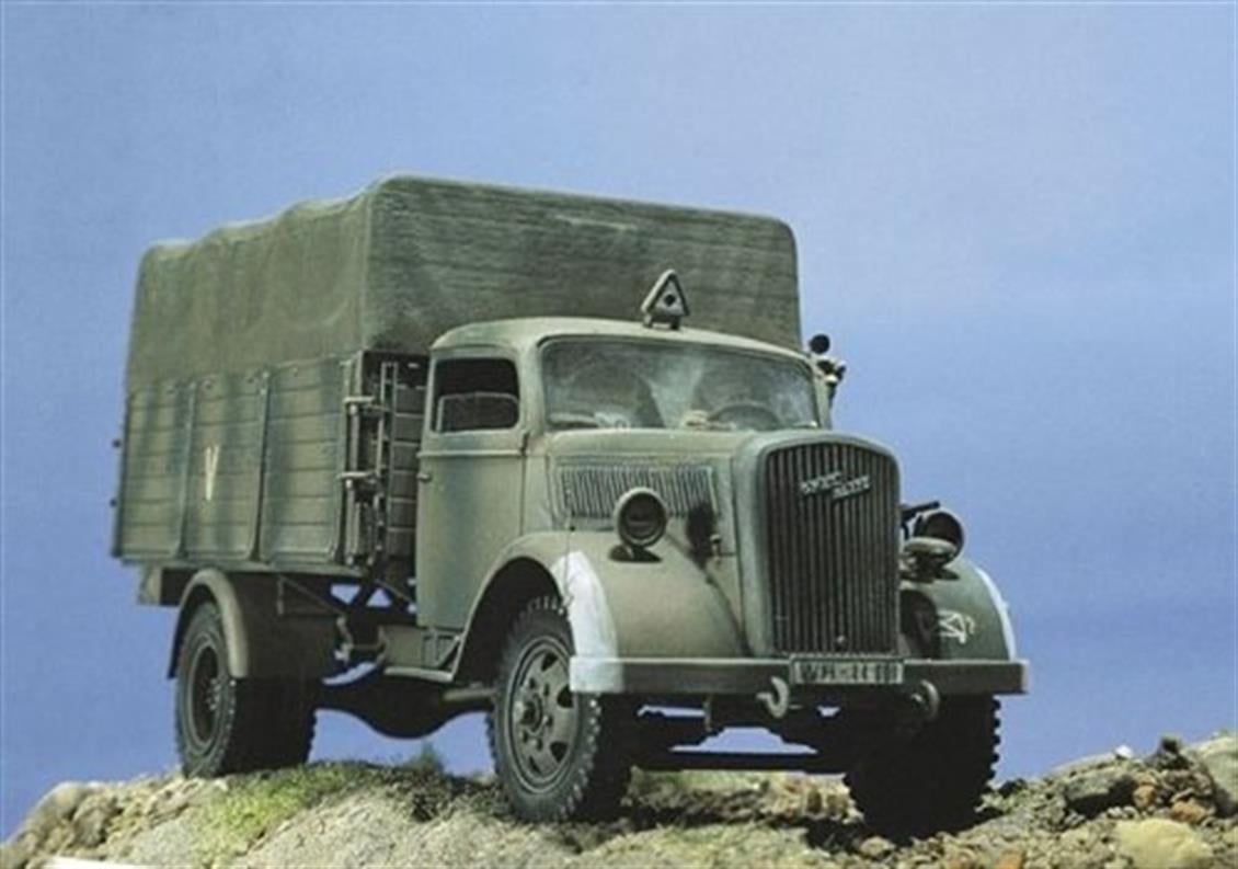 Italeri 0216S 1/35 Ölçek, Opel Blitz Askeri Kamyon, Plastik Model kiti