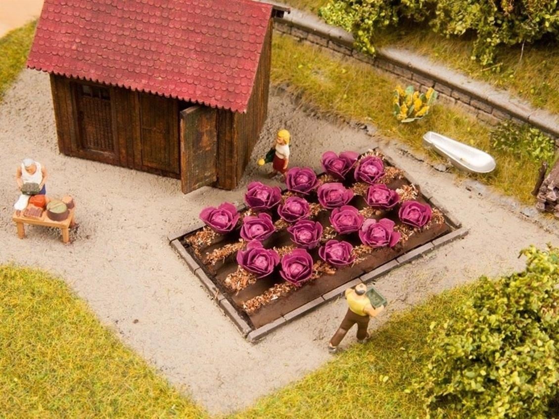 Noch 13218 Kırmızı Lahana, 16 Adet, 3x6 cm. Diorama Malzemesi
