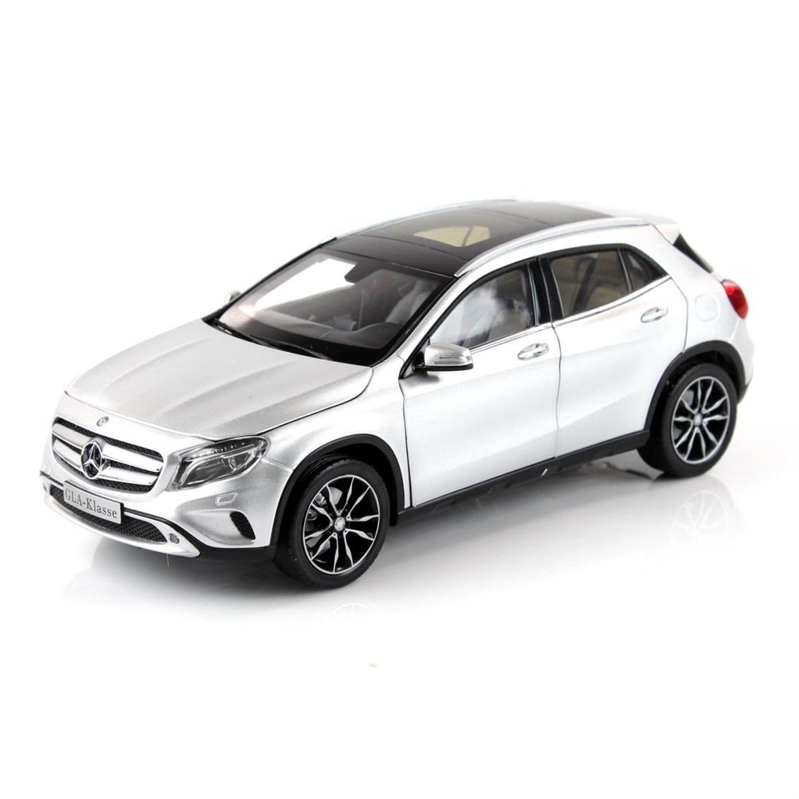 Norev B66960267 1/18 Ölçek, Mercedes Benz GLA (X156) 2013, Polar Silver Metallic, Sergilemeye Hazır Metal Araba Modeli