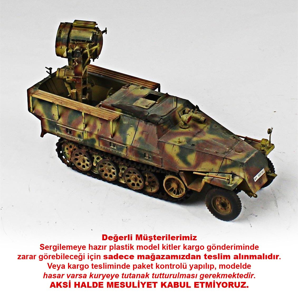 QD256 1/35 Sdkfz 251/20 UHU, AFV Club, Sergilemeye Hazır Plastik Tank Modeli