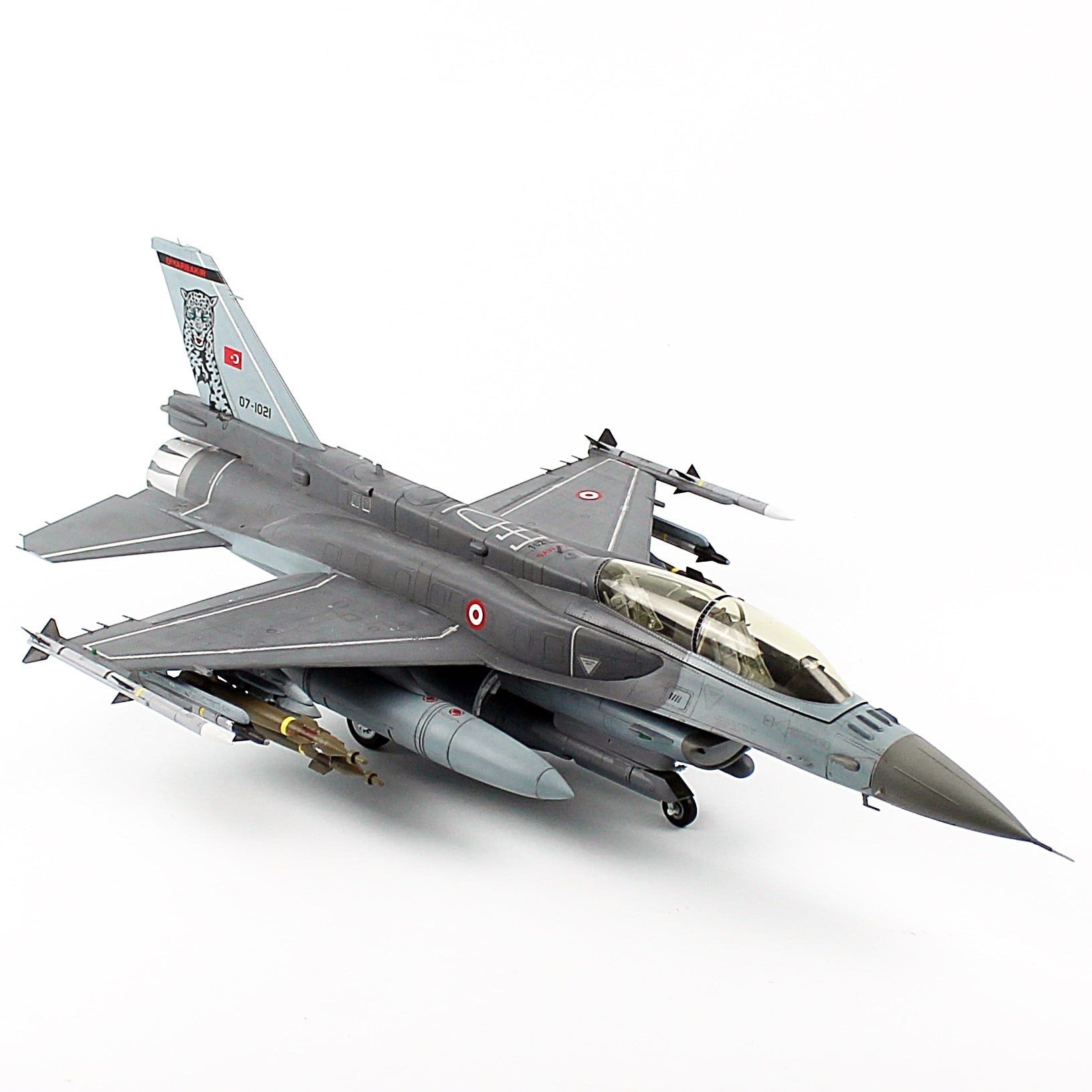 QD605 1/32 Ölçek, F-16D Savaşan Şahin, Pars 181. Filo, Sergilemeye Hazır Plastik Uçak Modeli