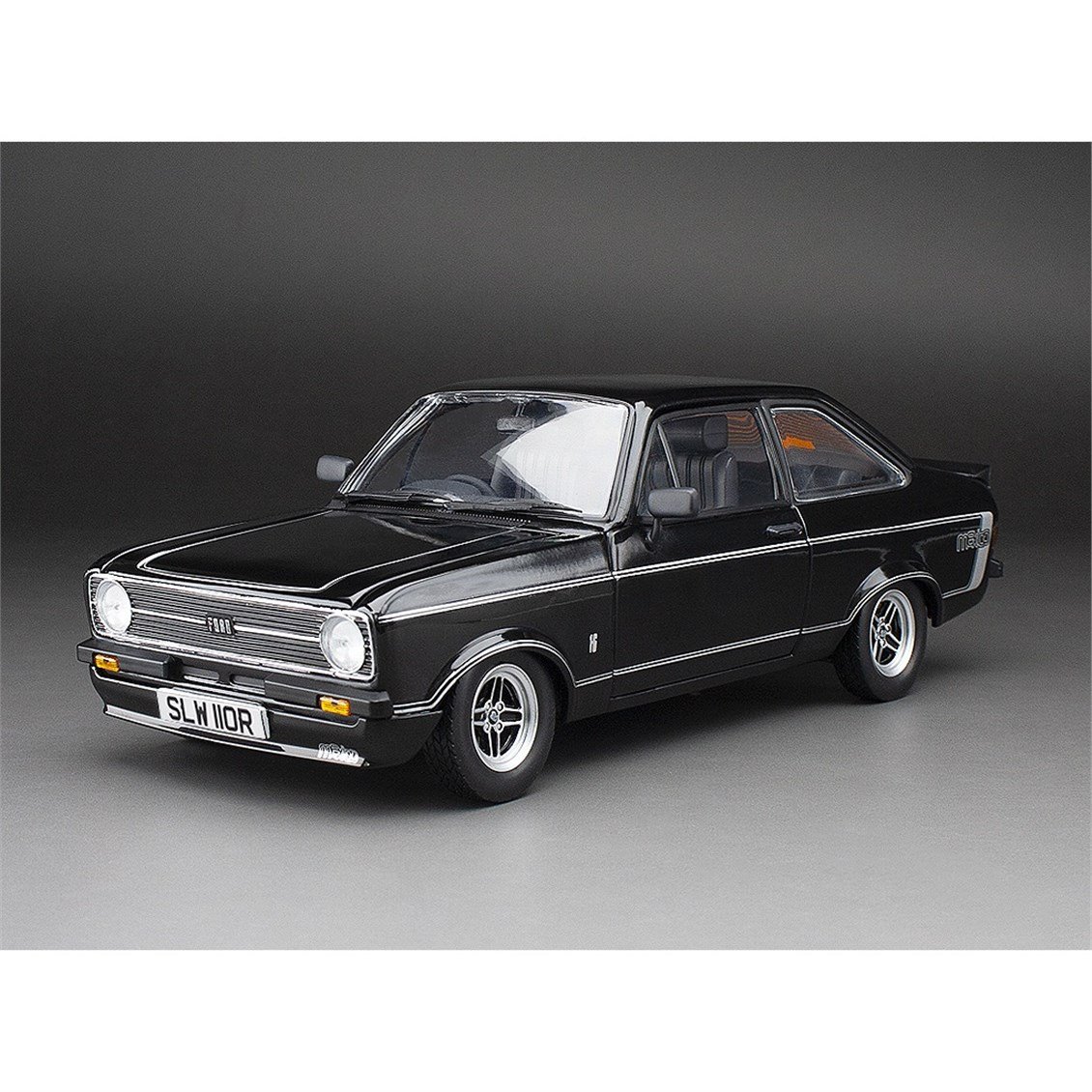 Sunstar 4634 1/18 Ölçek, 1976 Ford Escort MKII RS Mexico-Siyah (RHD), Sergilemeye Hazır Metal Araba Modeli
