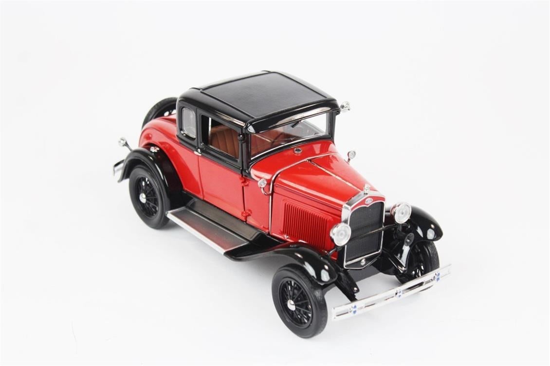 Sunstar 6137 1/18 Ölçek, 1931 Ford Model A, Coupe, Kırmızı-Mavi, Sergilemeye Hazır Metal Araba Modeli