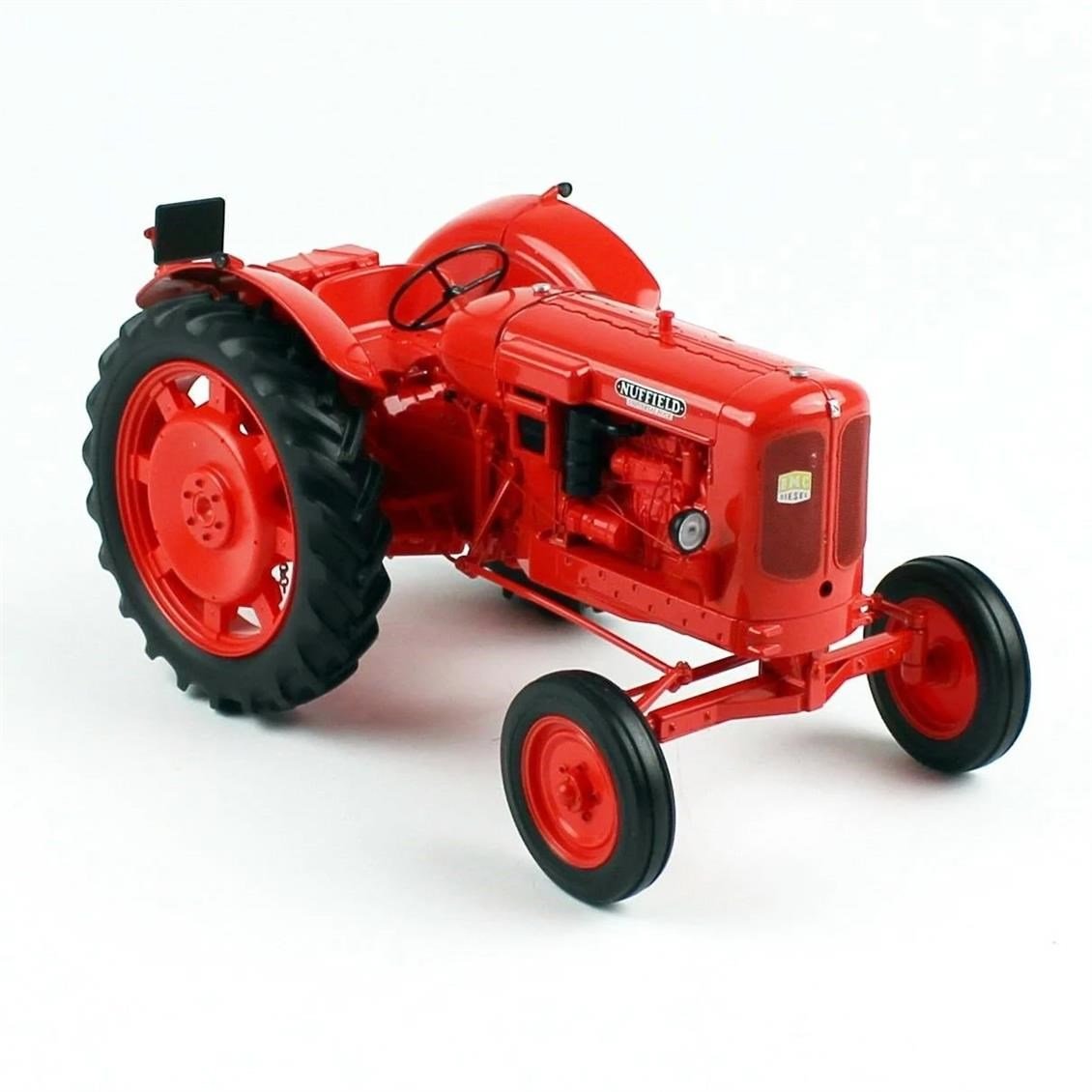Universal Hobbies UH2715 1/16 Ölçek, Nuffield Universal Four DM Traktör (1958), Sergilemeye Hazır Metal Tarımsal Makina Modeli