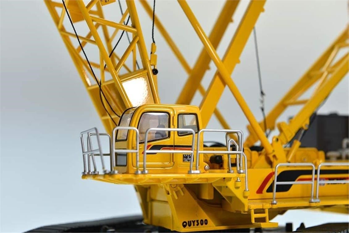 Yagao QUY300 1/50 Ölçek, XCMG 300 Ton Paletli Vinç-Sergilemeye Hazır Metal Model