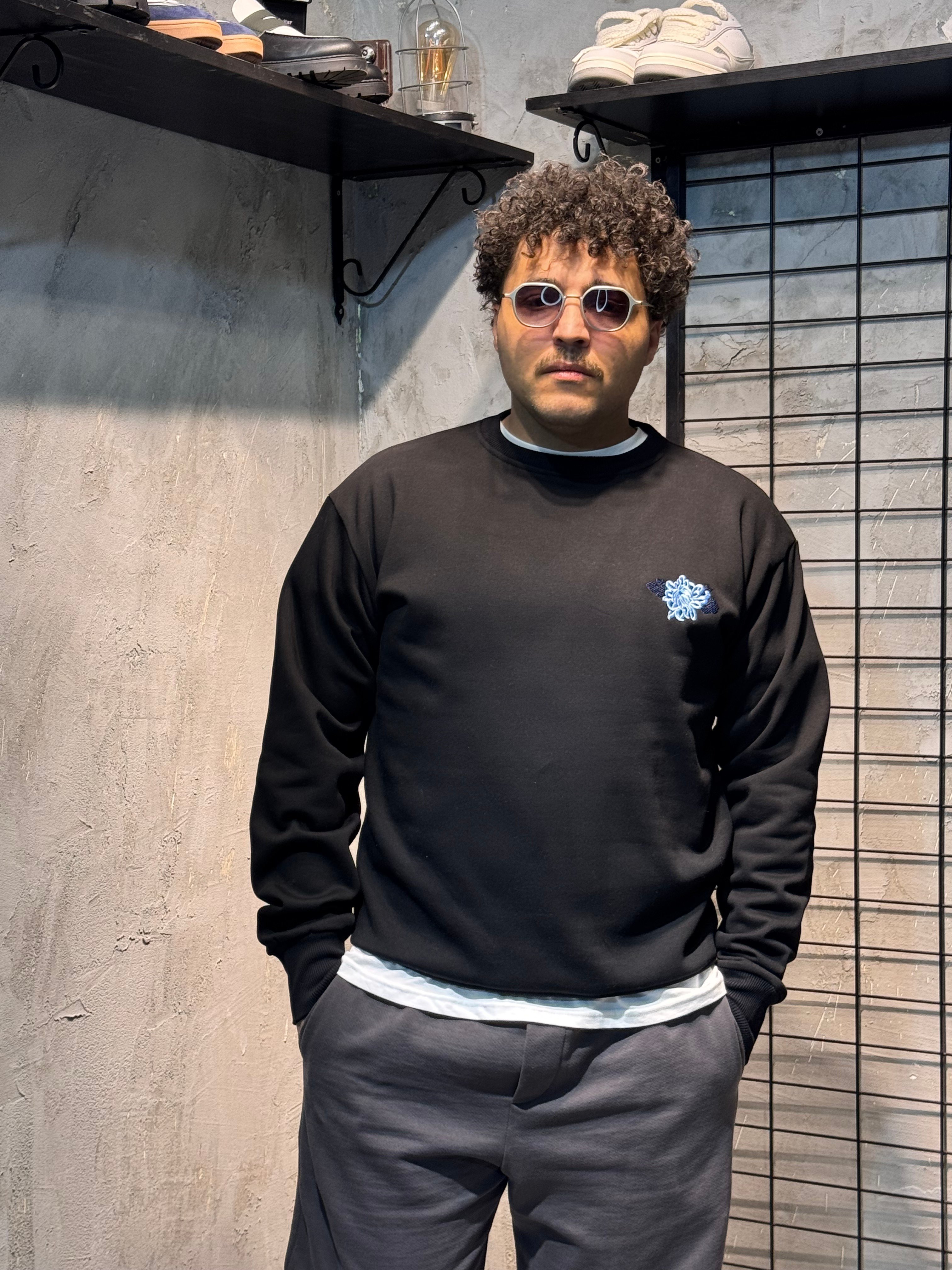 Sırt Nakışlı Oversize Siyah Hoodie