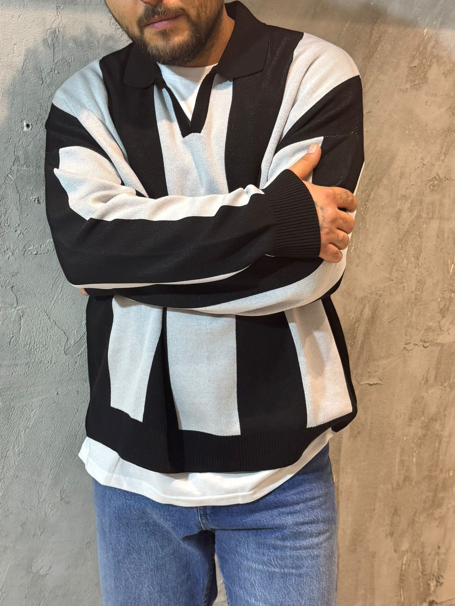 Siyah Beyaz Çizgili Polo Yaka Oversize Triko Kazak