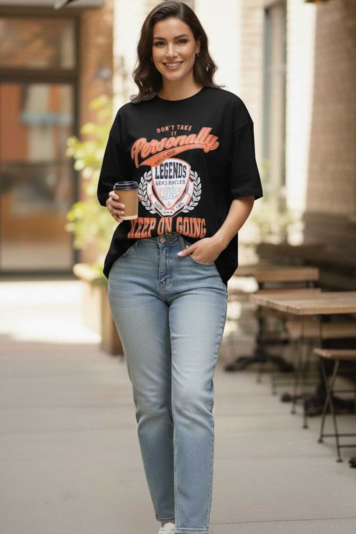 Kadın Basklı Oversize Rahat Kullanıma Uygun T-Shirt-Siyah