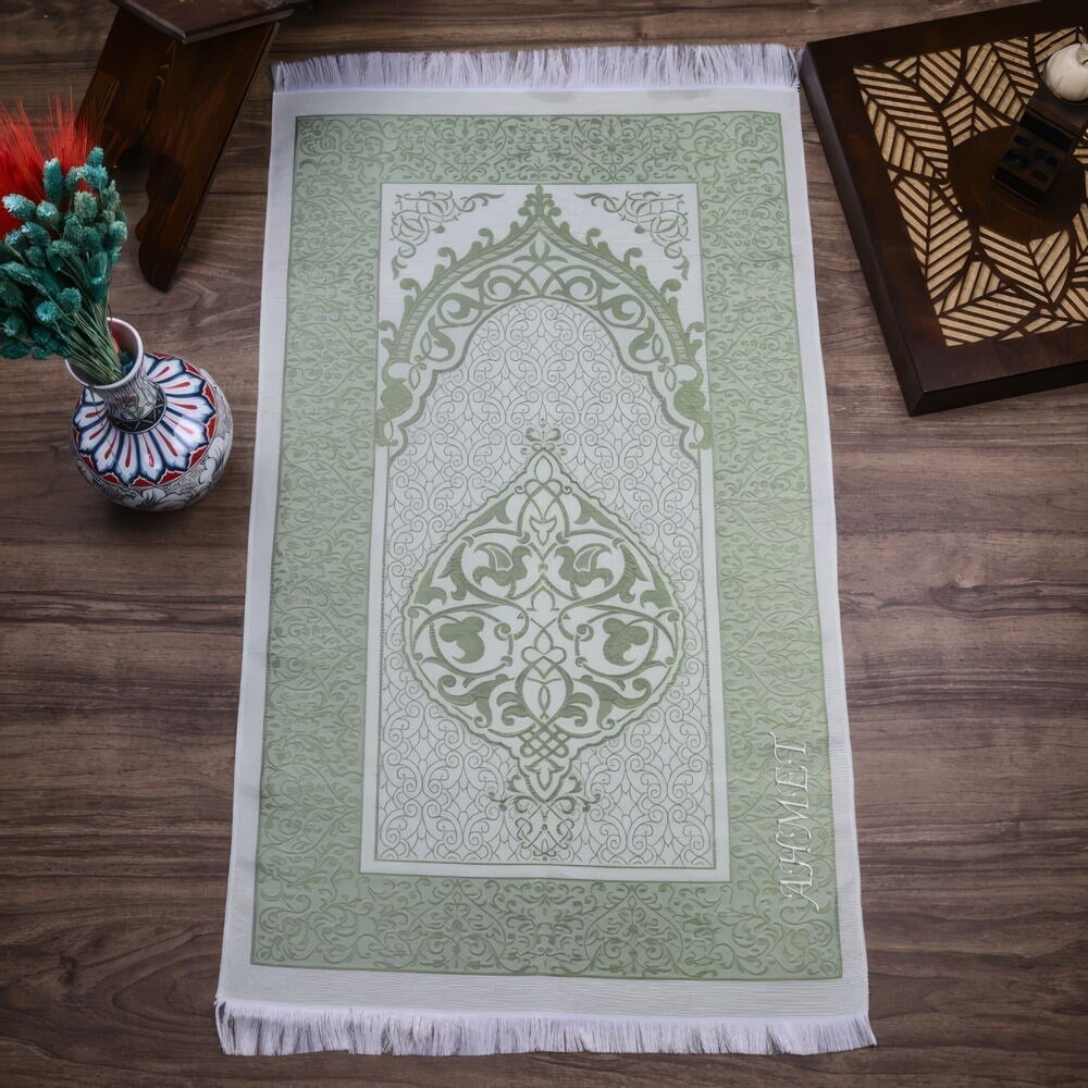 İsimli  İpek Nur Tafta Seccade Yeşil  68x110