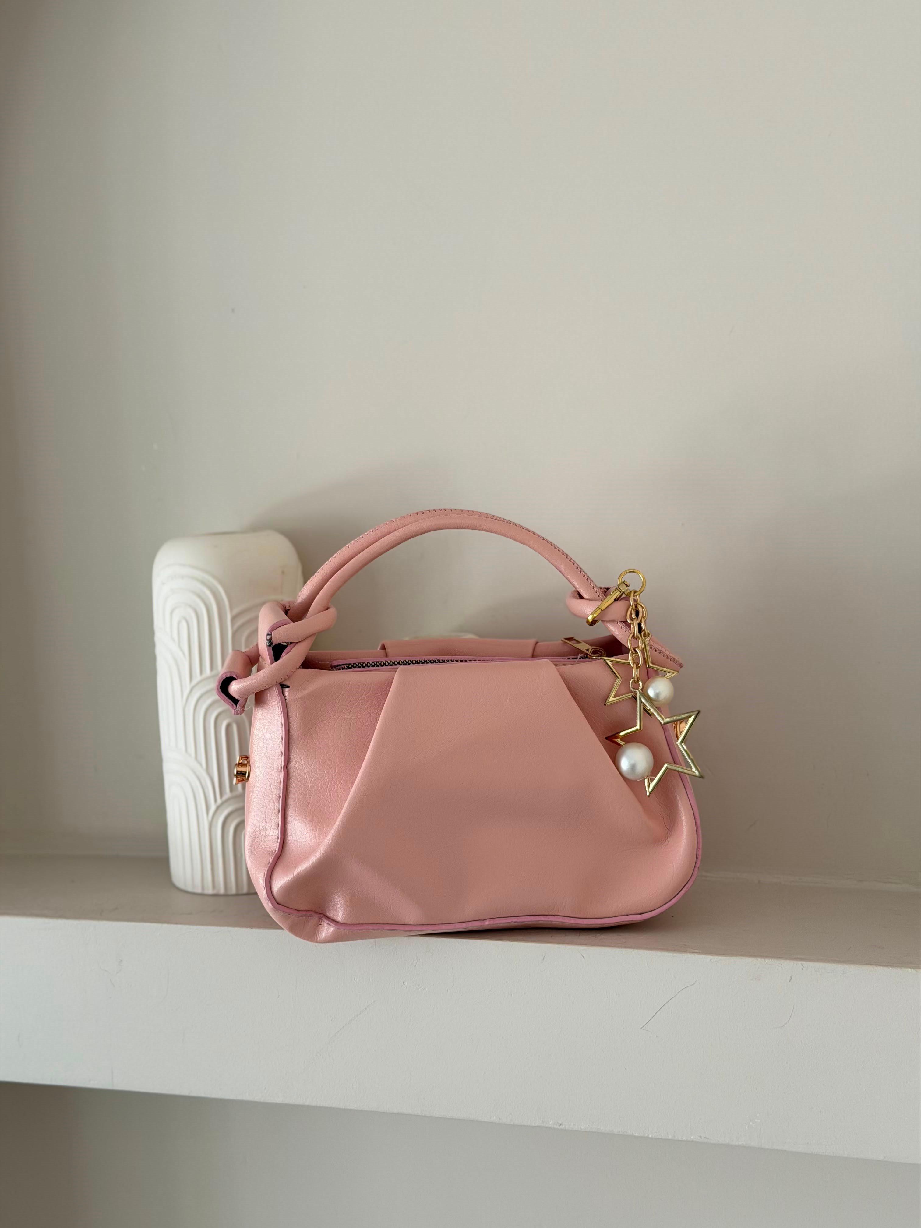 Bagnest Yıldız Charm Detaylı Çanta