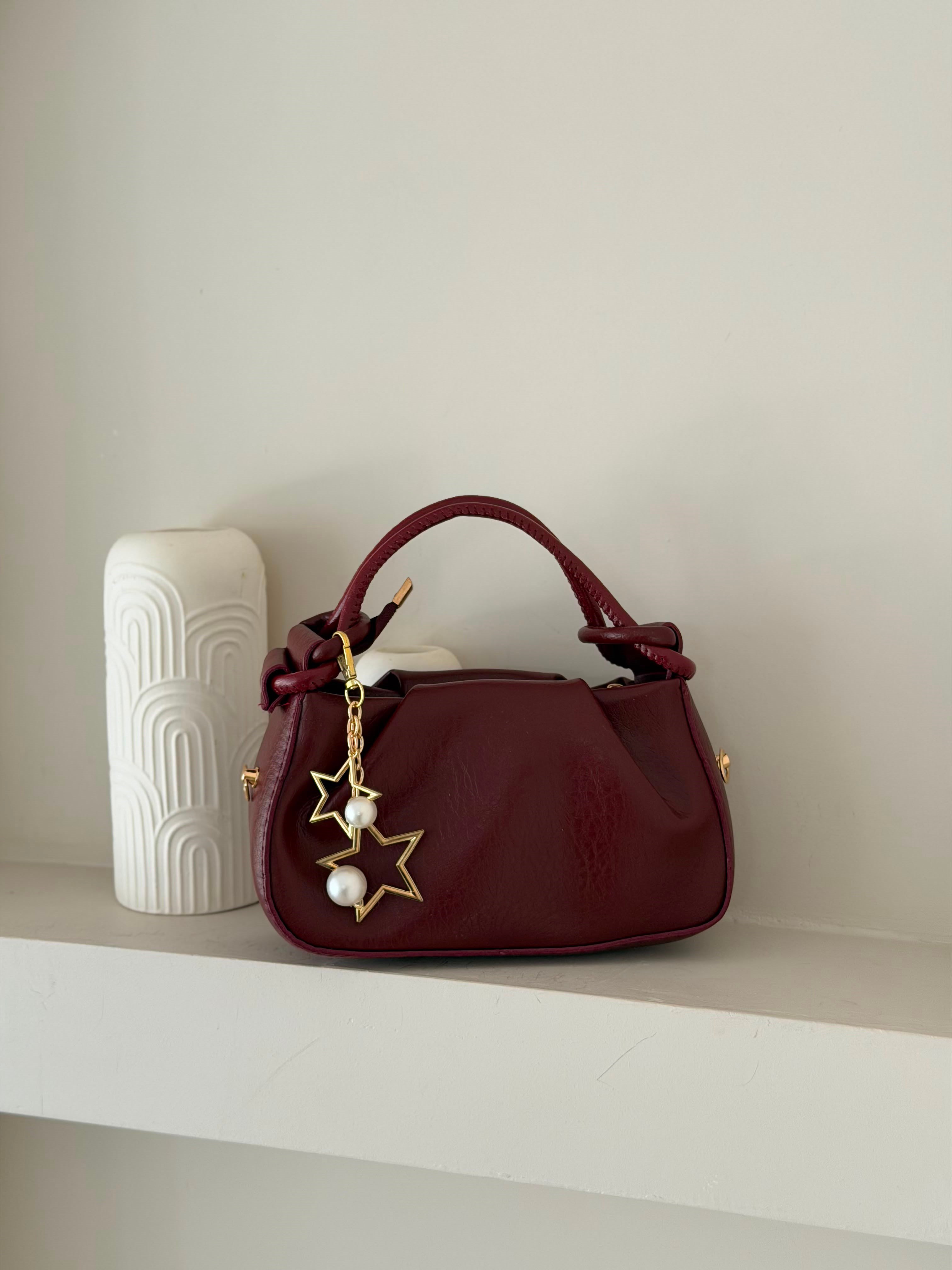 Bagnest Yıldız Charm Detaylı Çanta