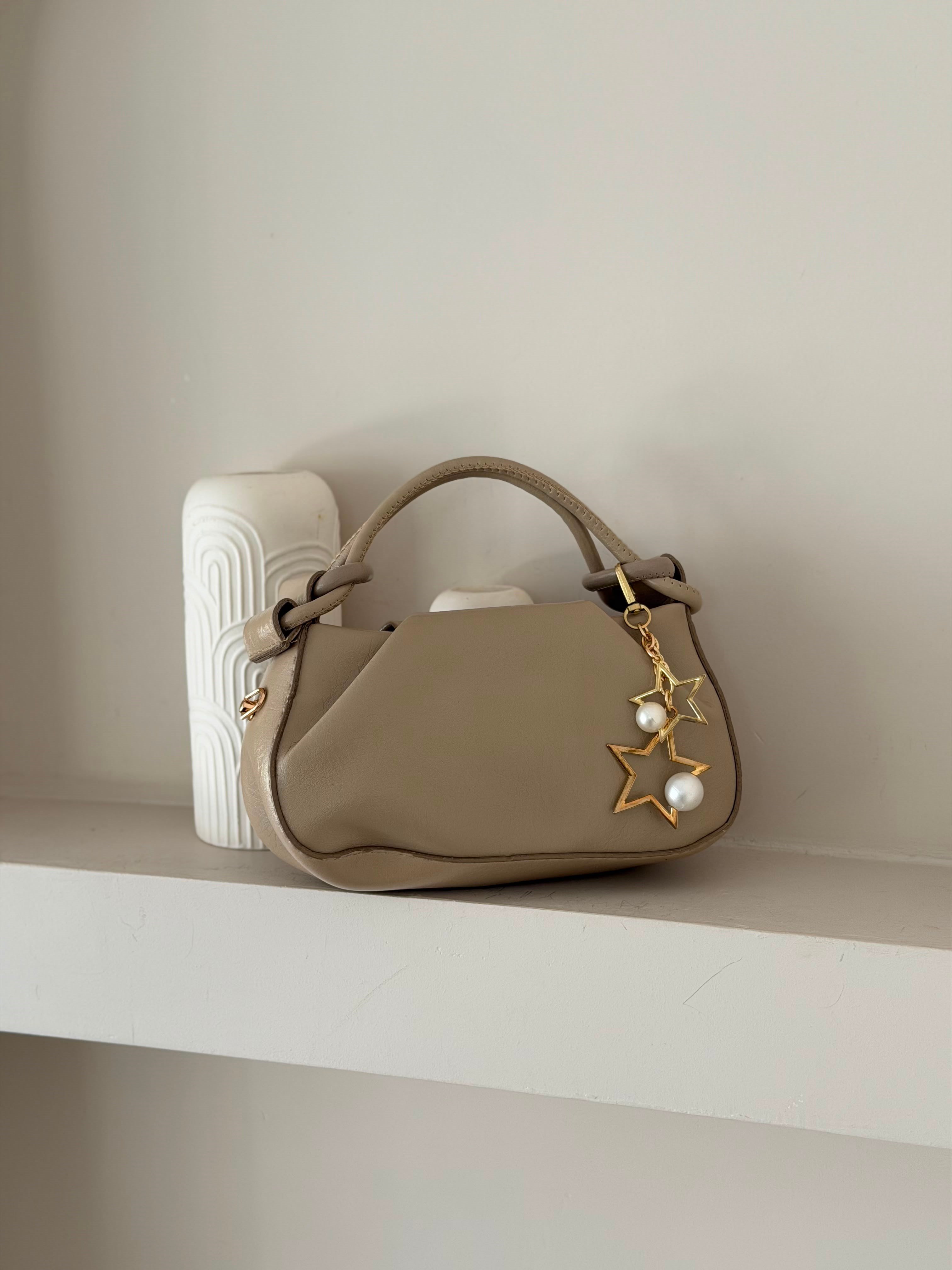 Bagnest Yıldız Charm Detaylı Çanta