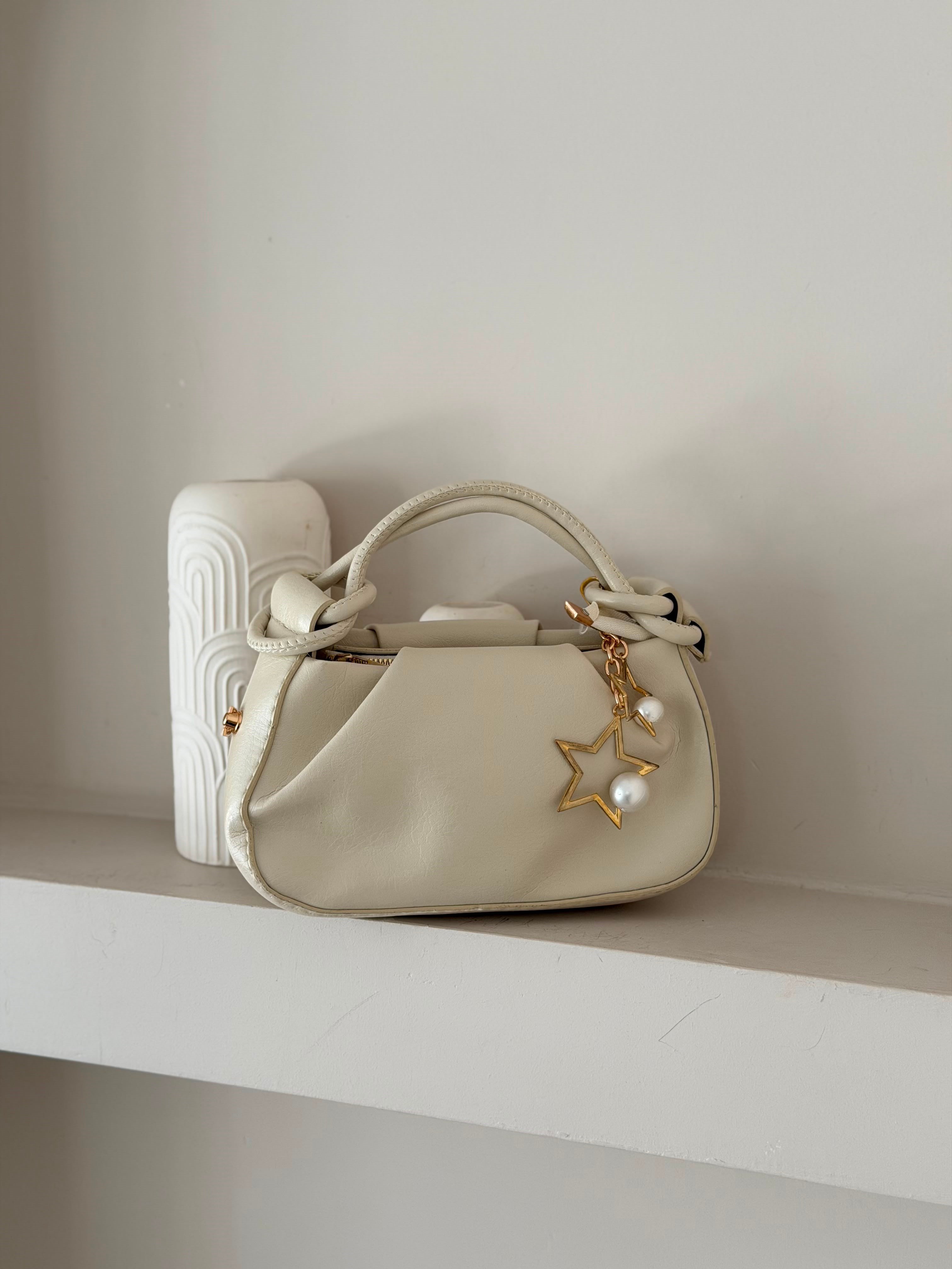 Bagnest Yıldız Charm Detaylı Çanta