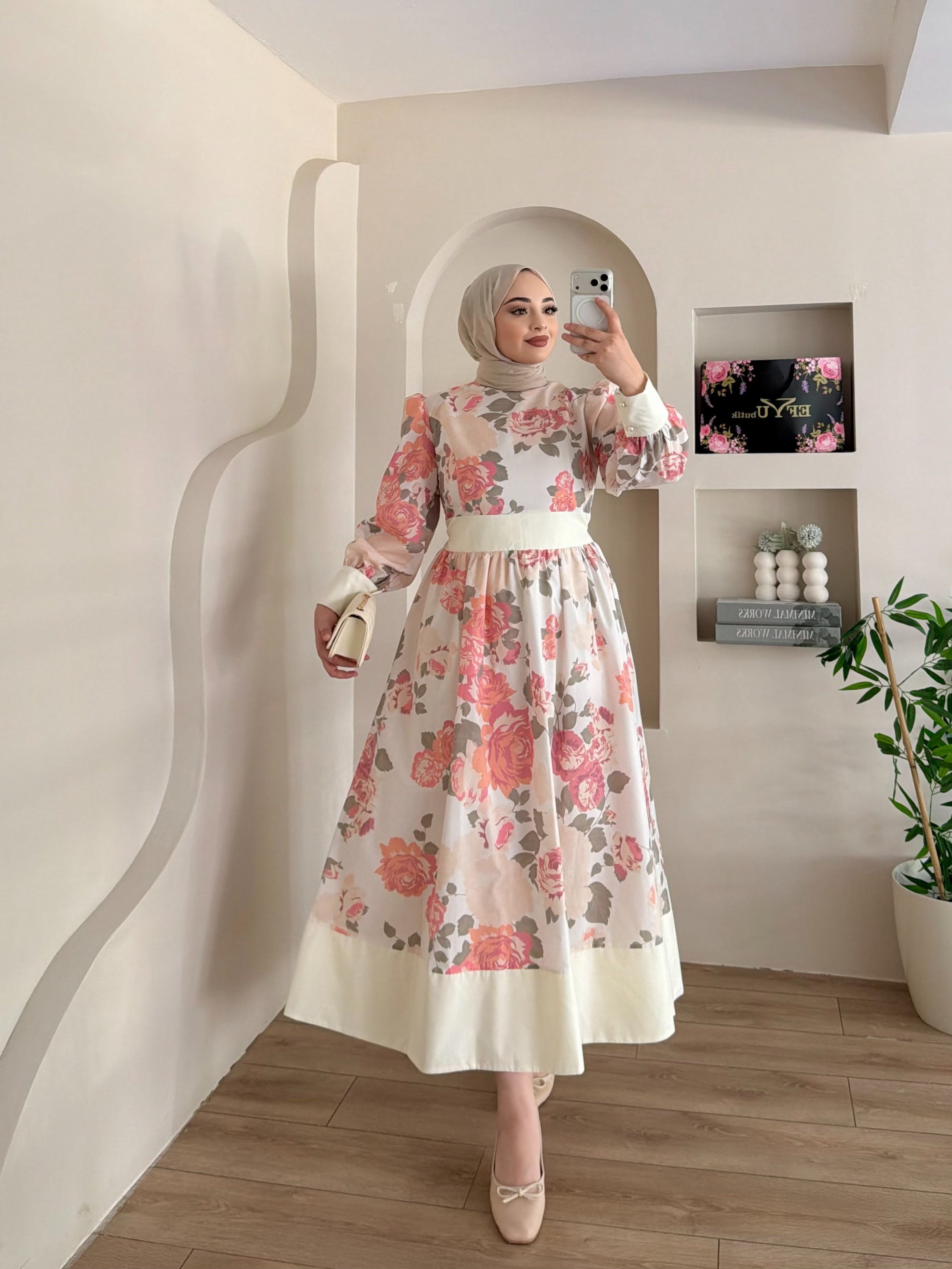 Esin Desenli Elbise