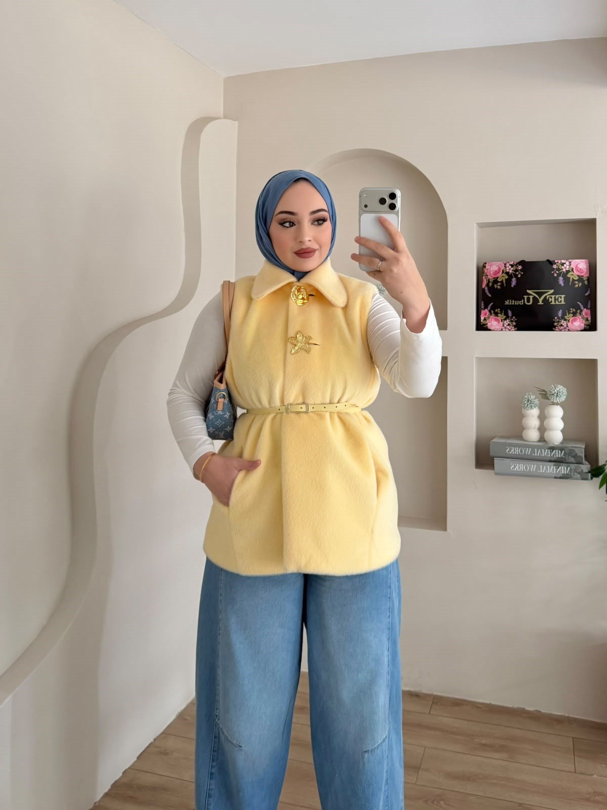 Leila Kemerli Yelek