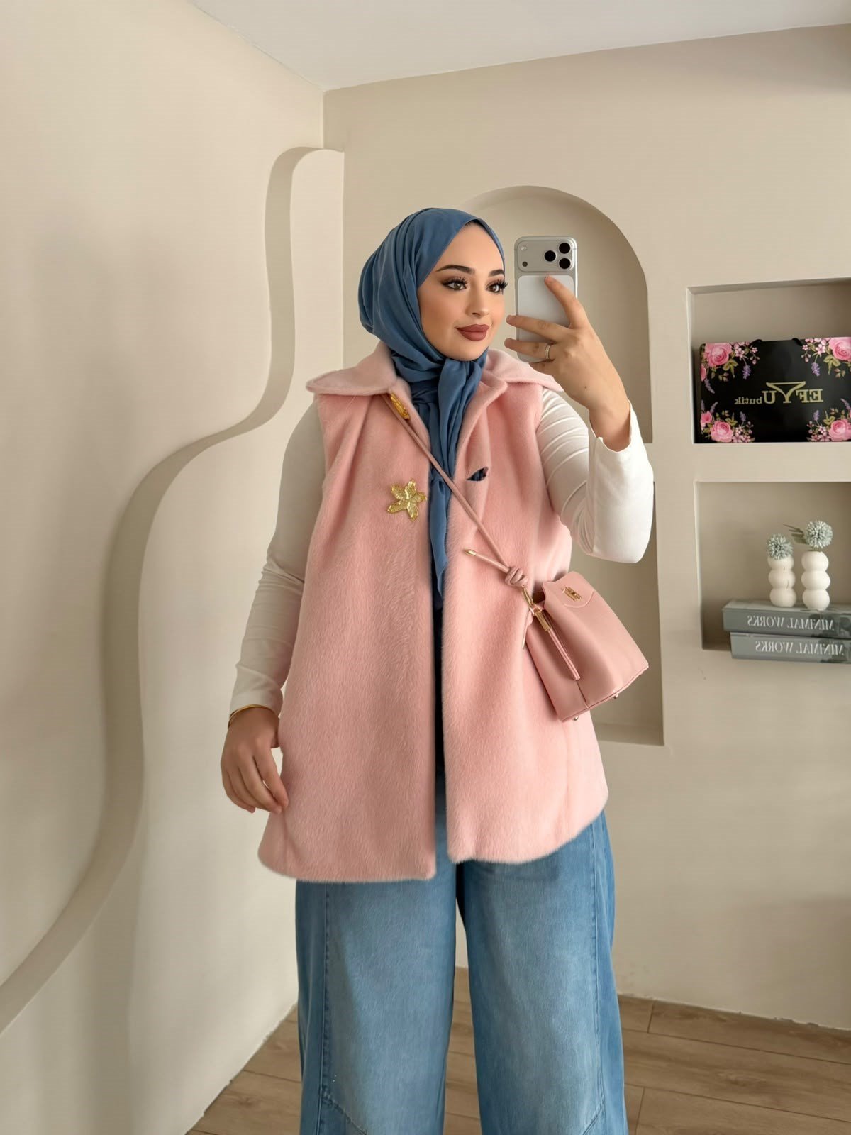Leila Kemerli Yelek