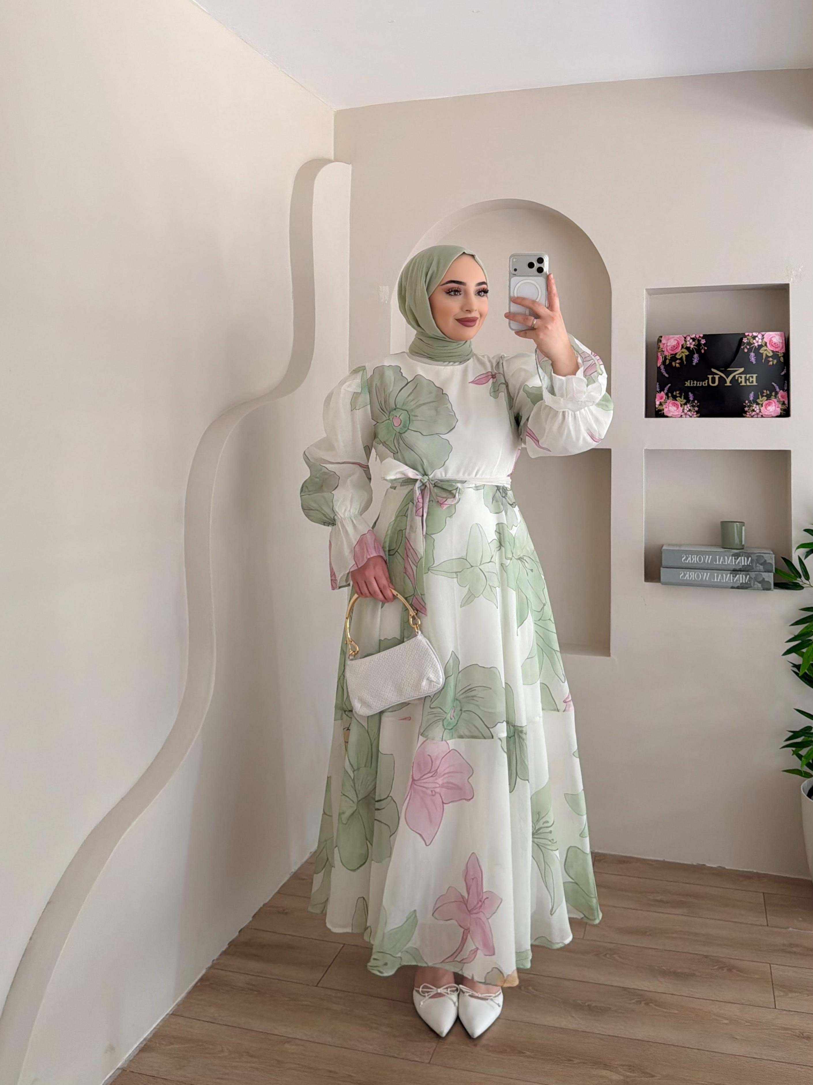 Lilyum Seyyar Kuşaklı Elbise