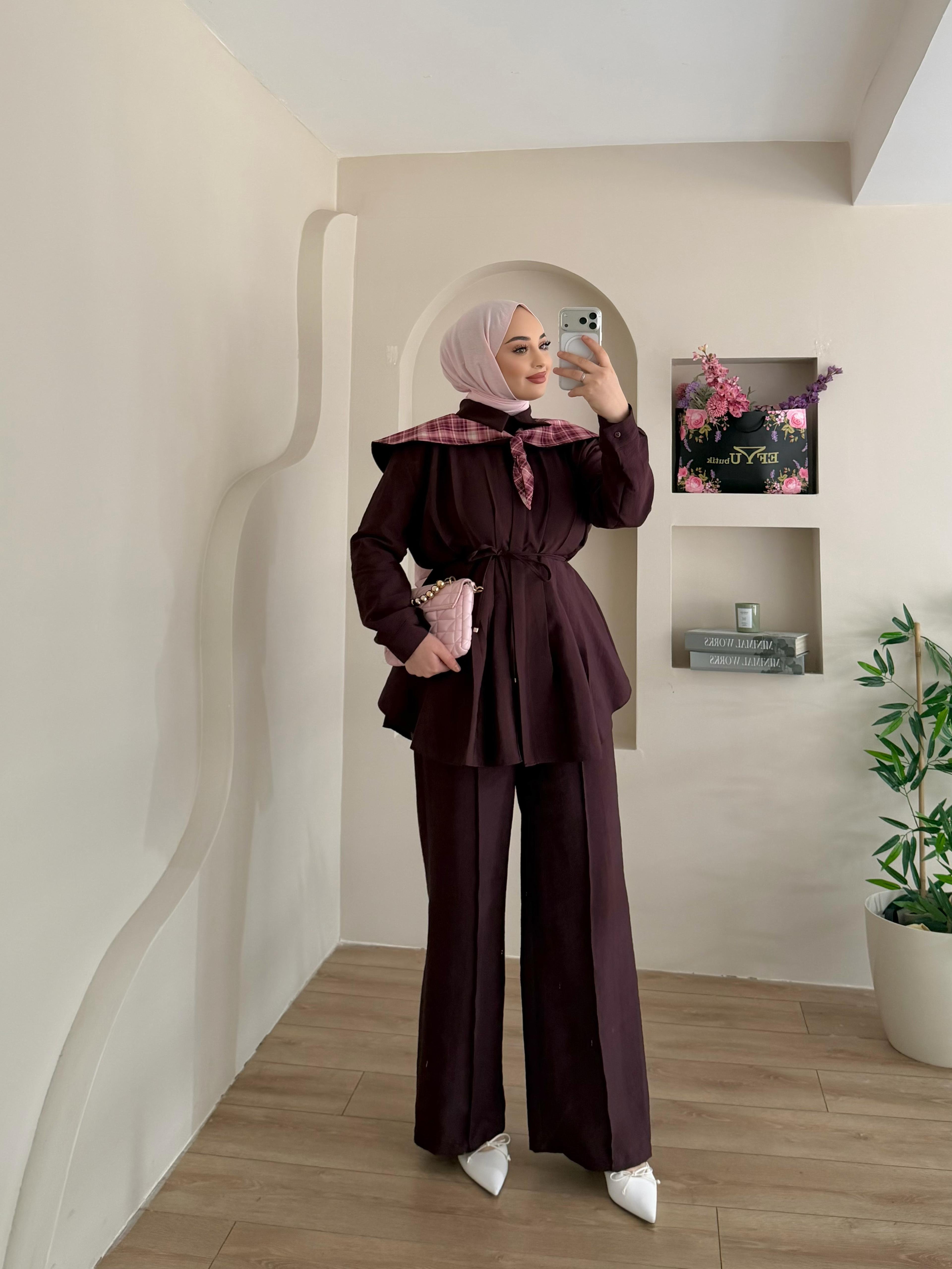 Lizzie Pileli Fular Detay Takım 