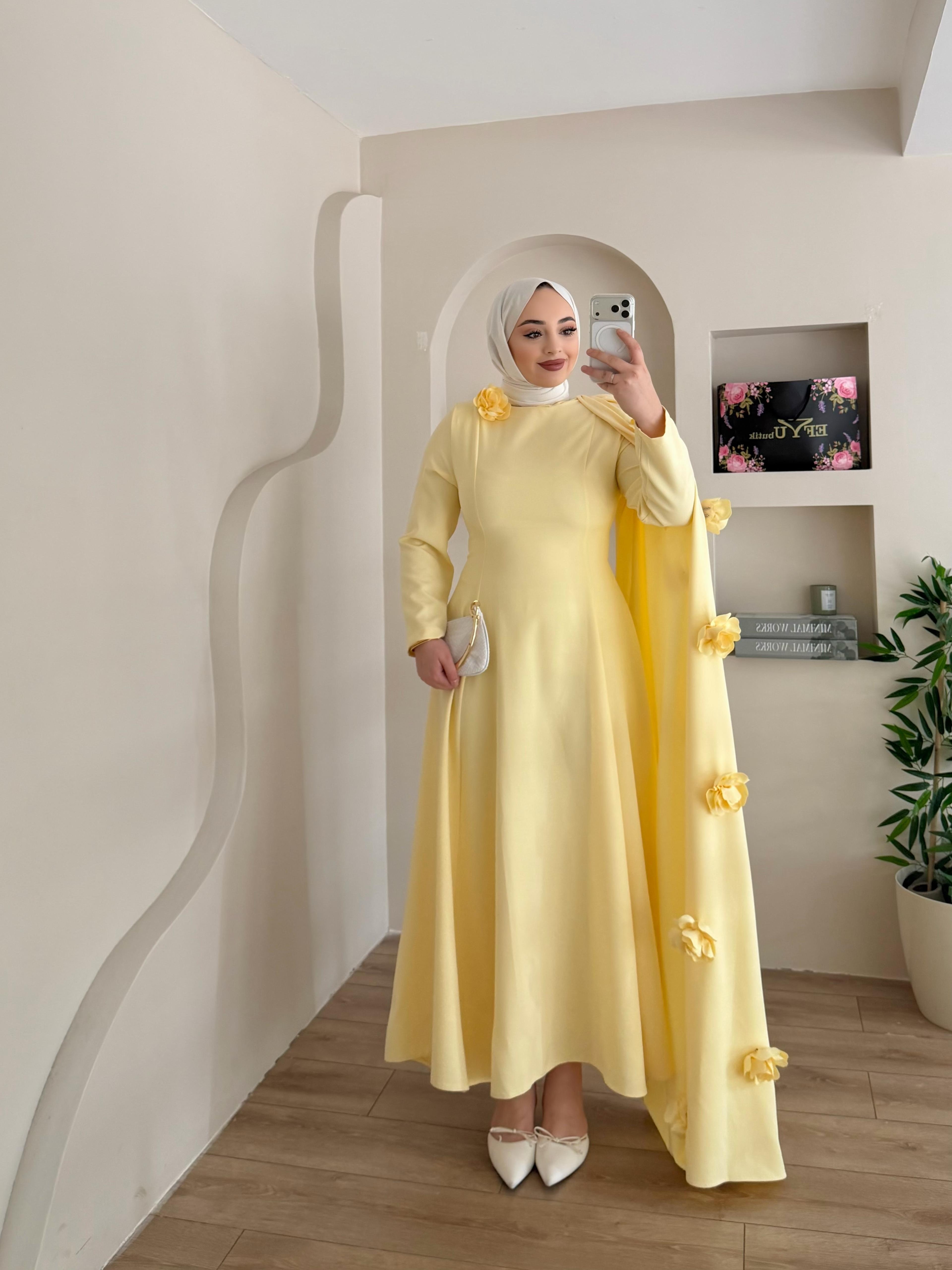 Lurex Gül Detaylı Pelerinli Abiye