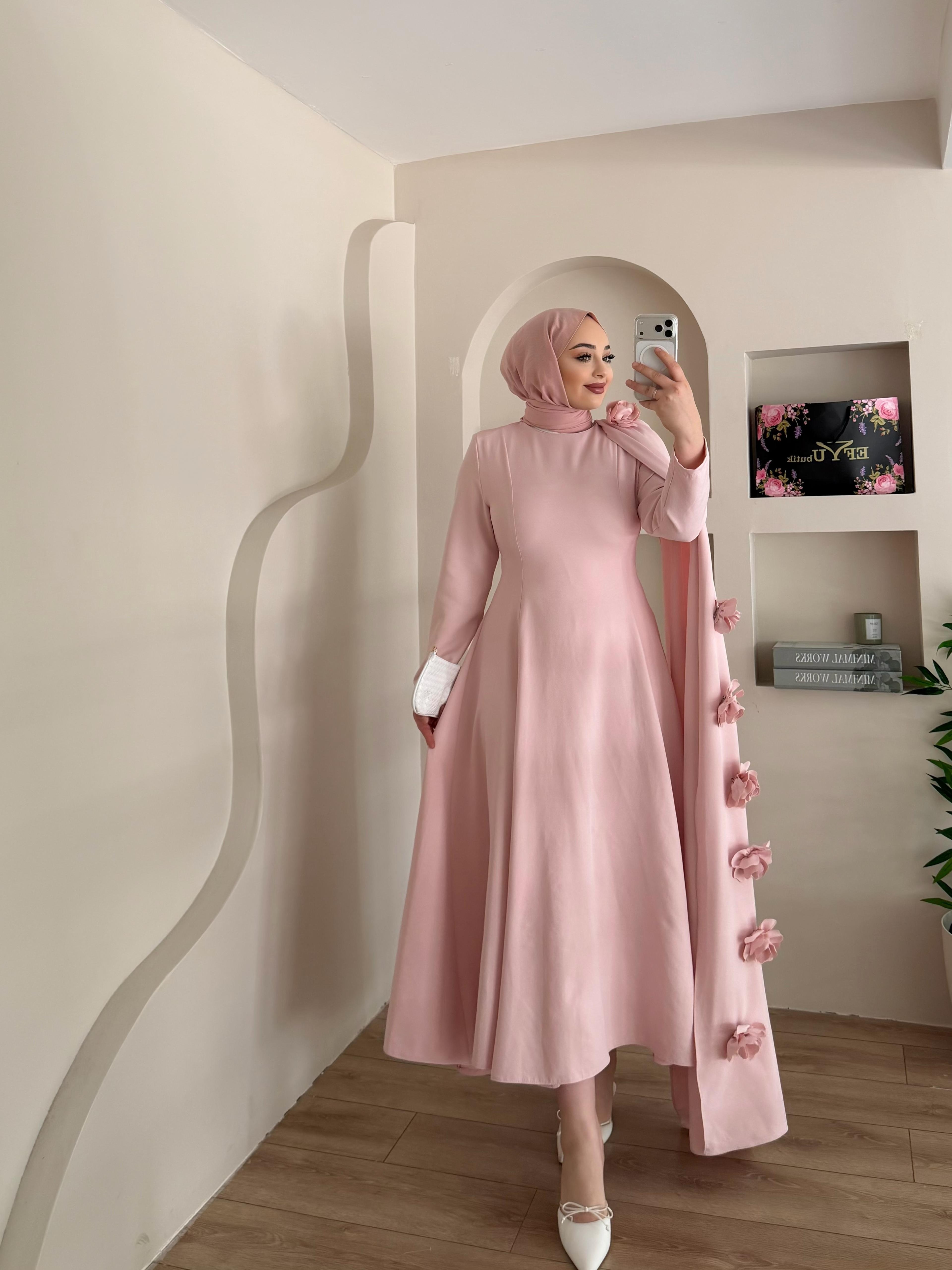 Lurex Gül Detaylı Pelerinli Abiye