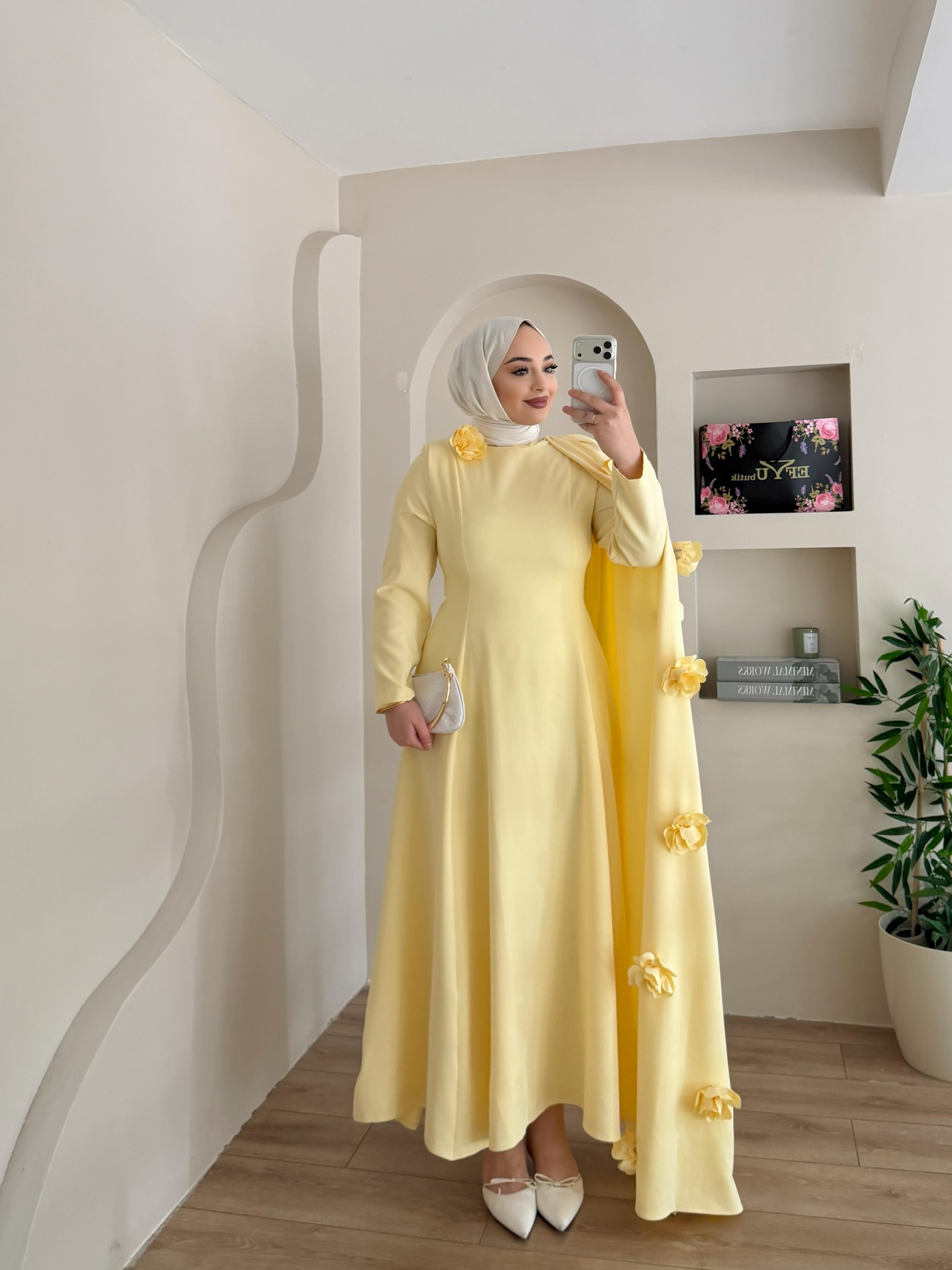 Lurex Gül Detaylı Pelerinli Abiye