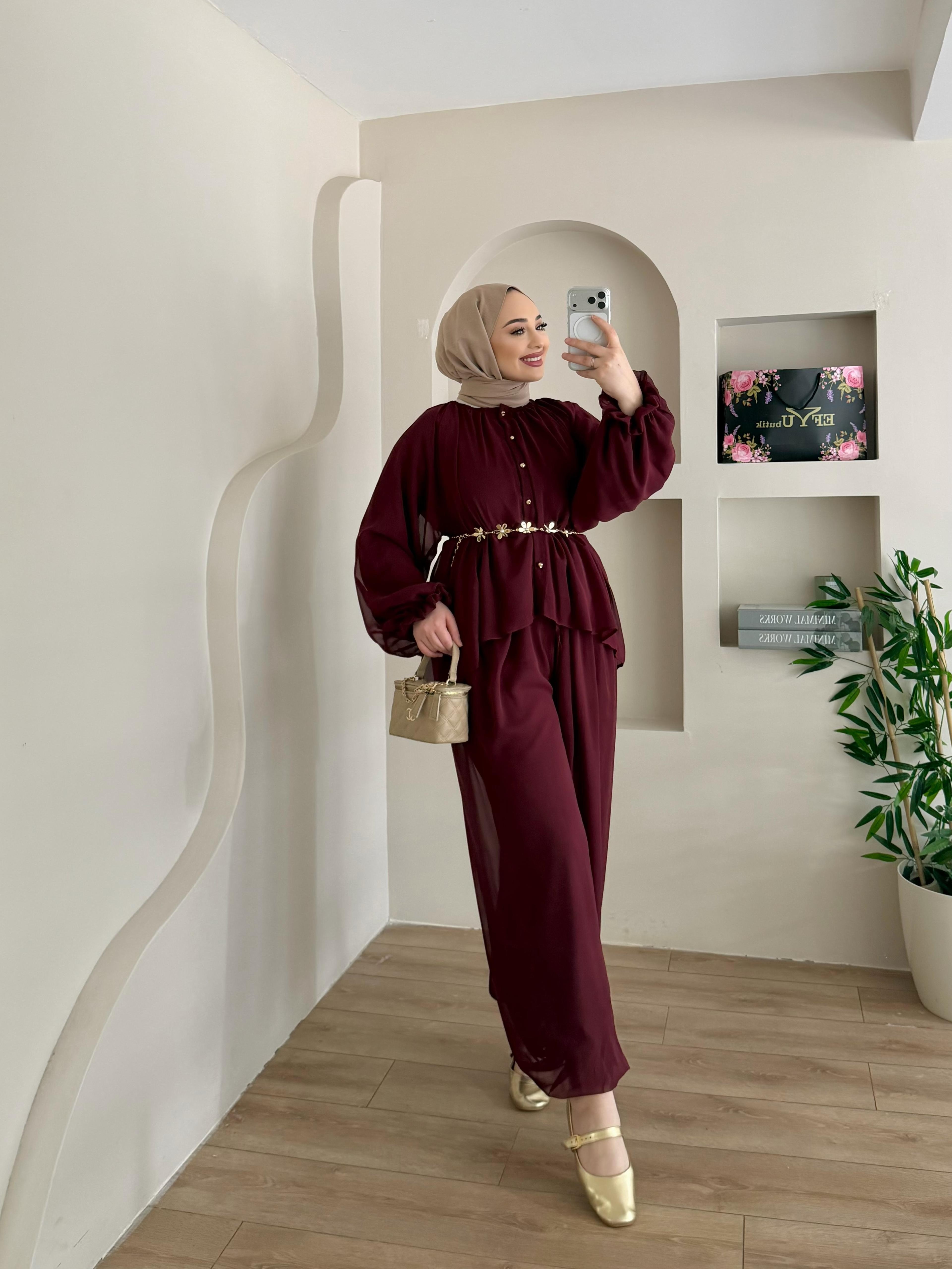 Molly Kemerli Takım 