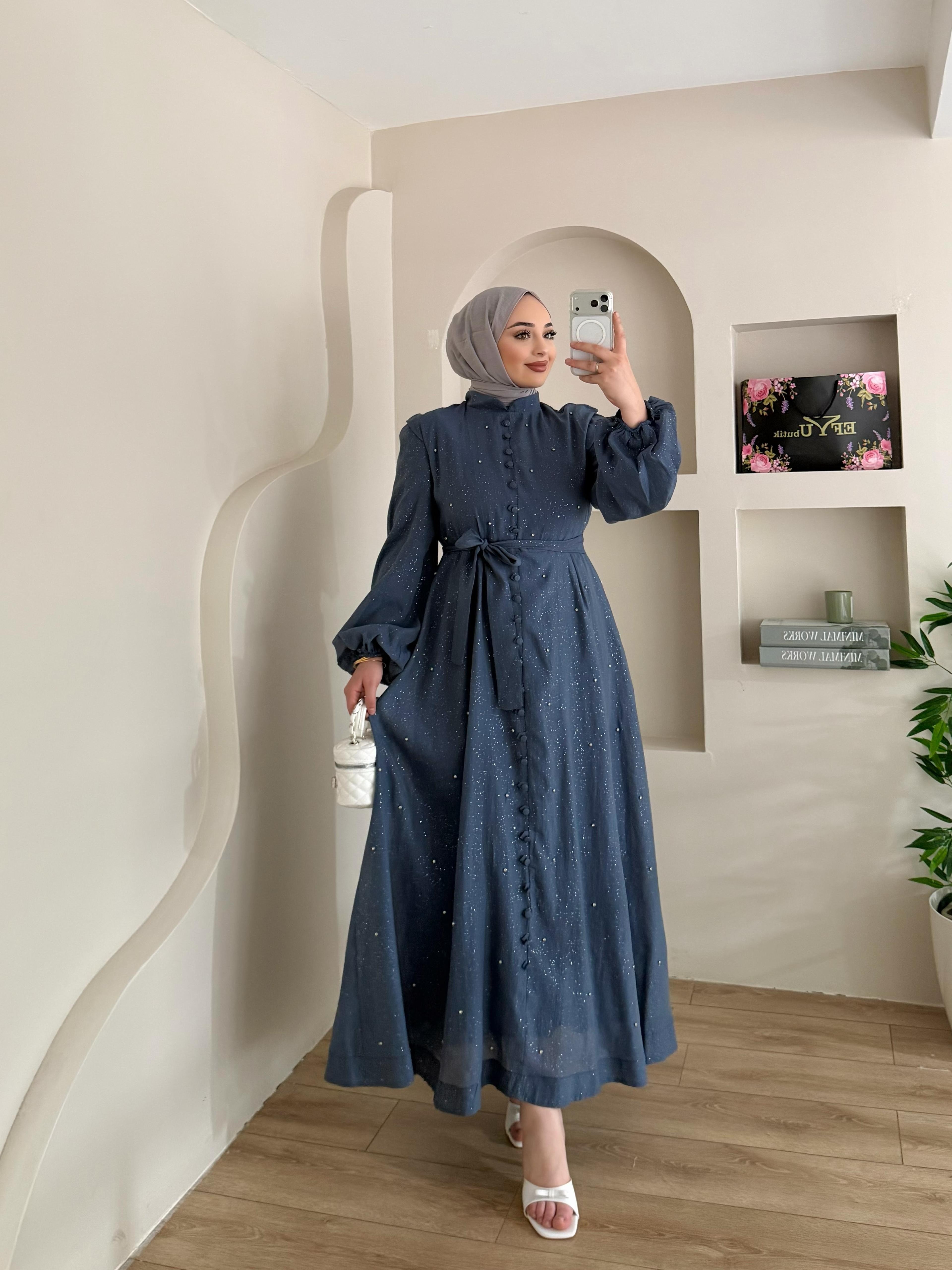 Nida Taşlı Sim Detaylı Elbise