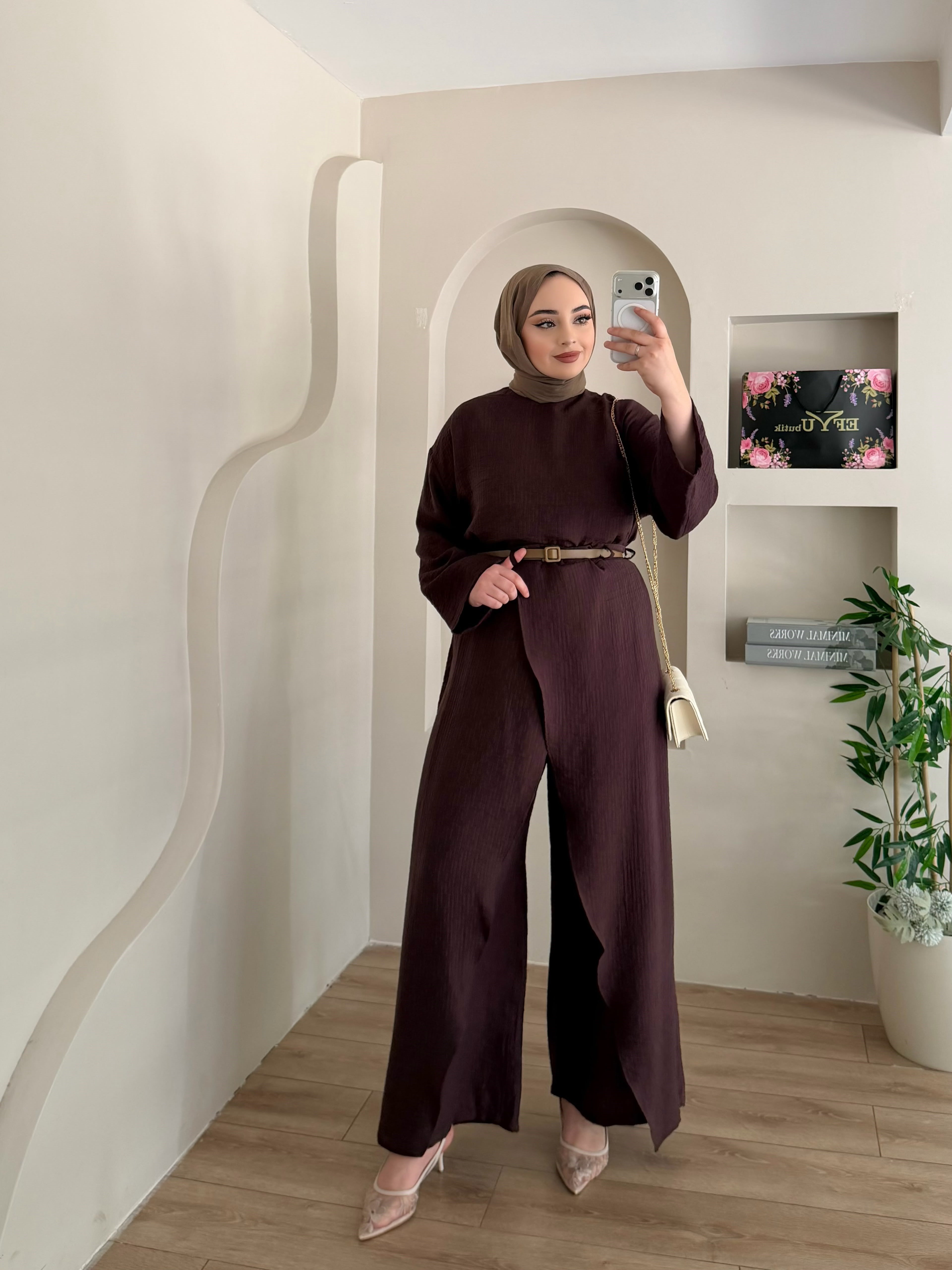 Nuria Gold Kemerli Takım