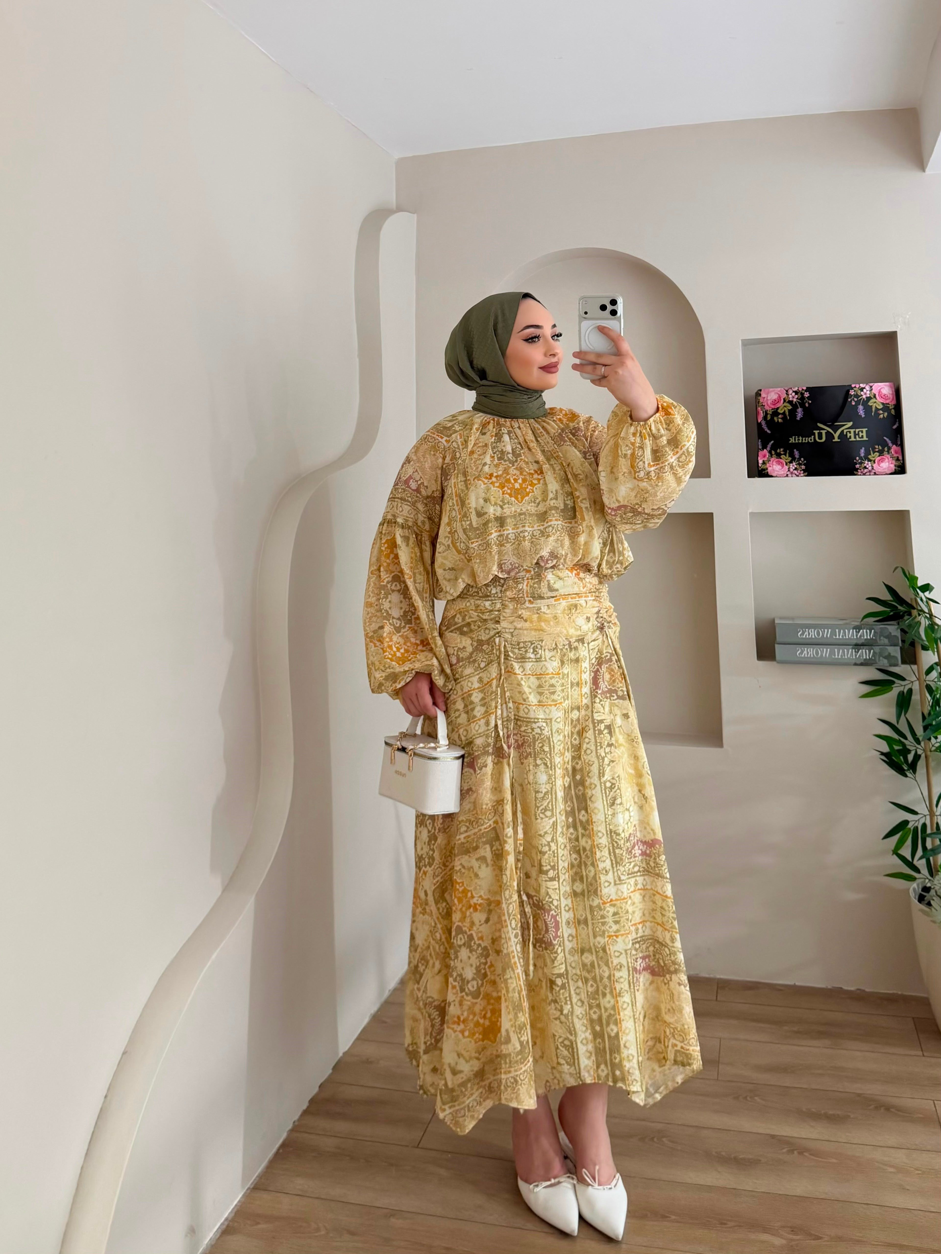 Paloma Etnik Desen Etekli Takım 