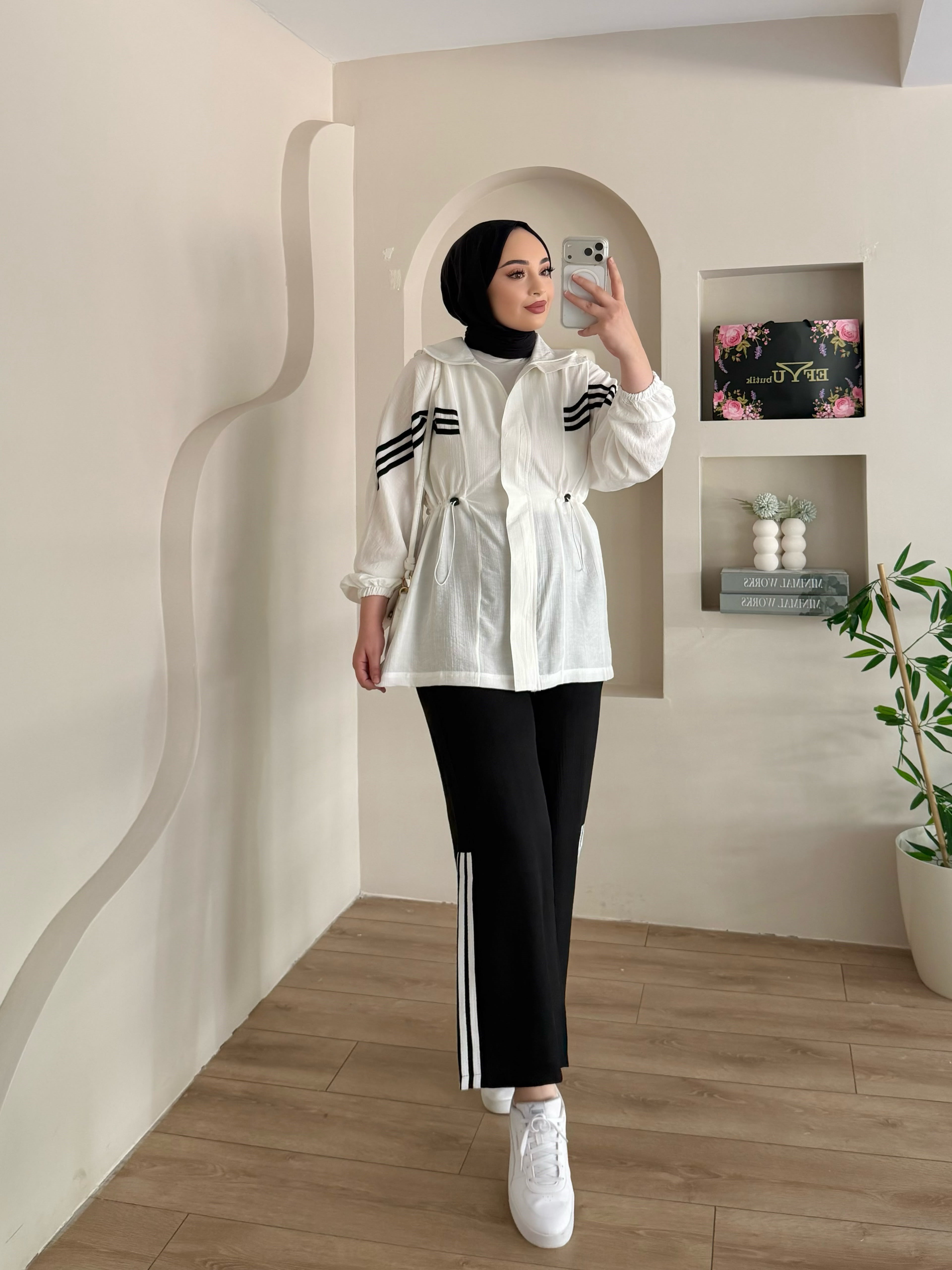 Şerit Detaylı Fermuarlı Spor Takım