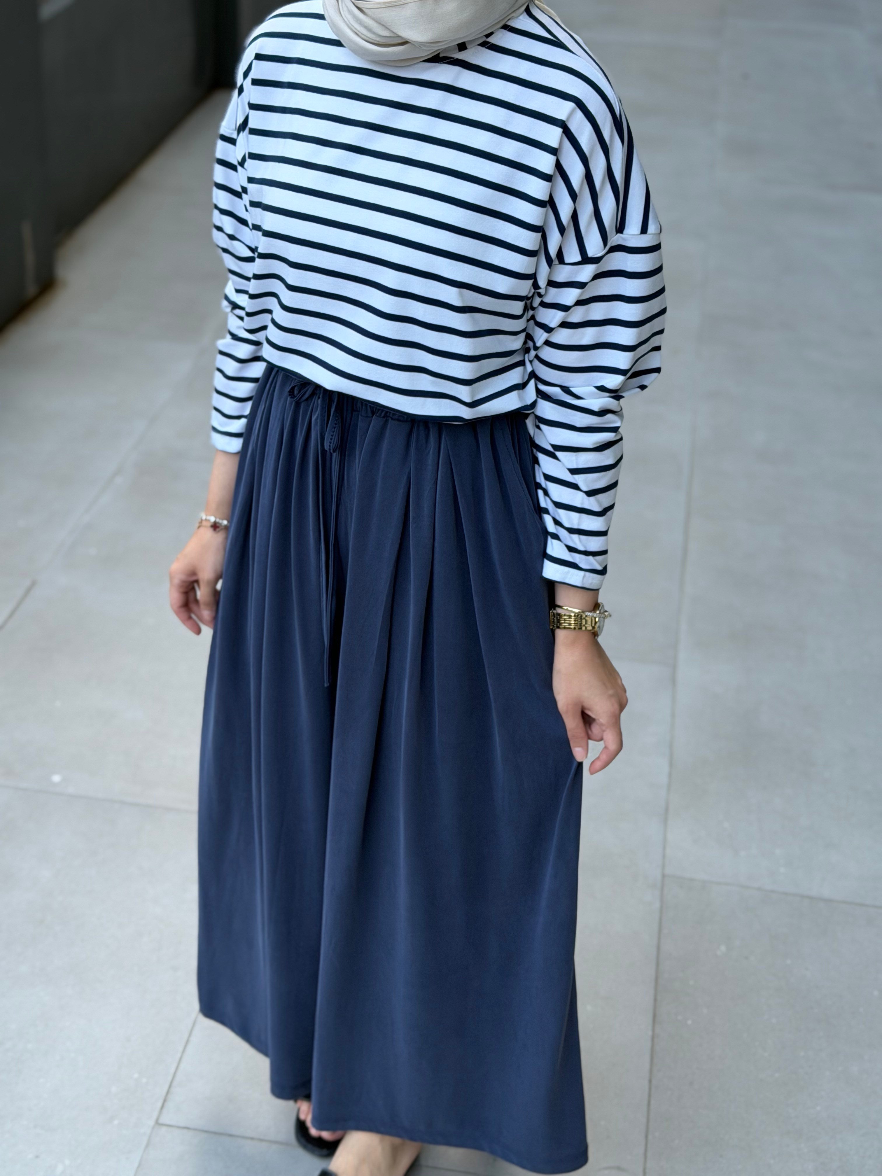 Basic Lacivert Çizgili Yırtmaçlı Sweat