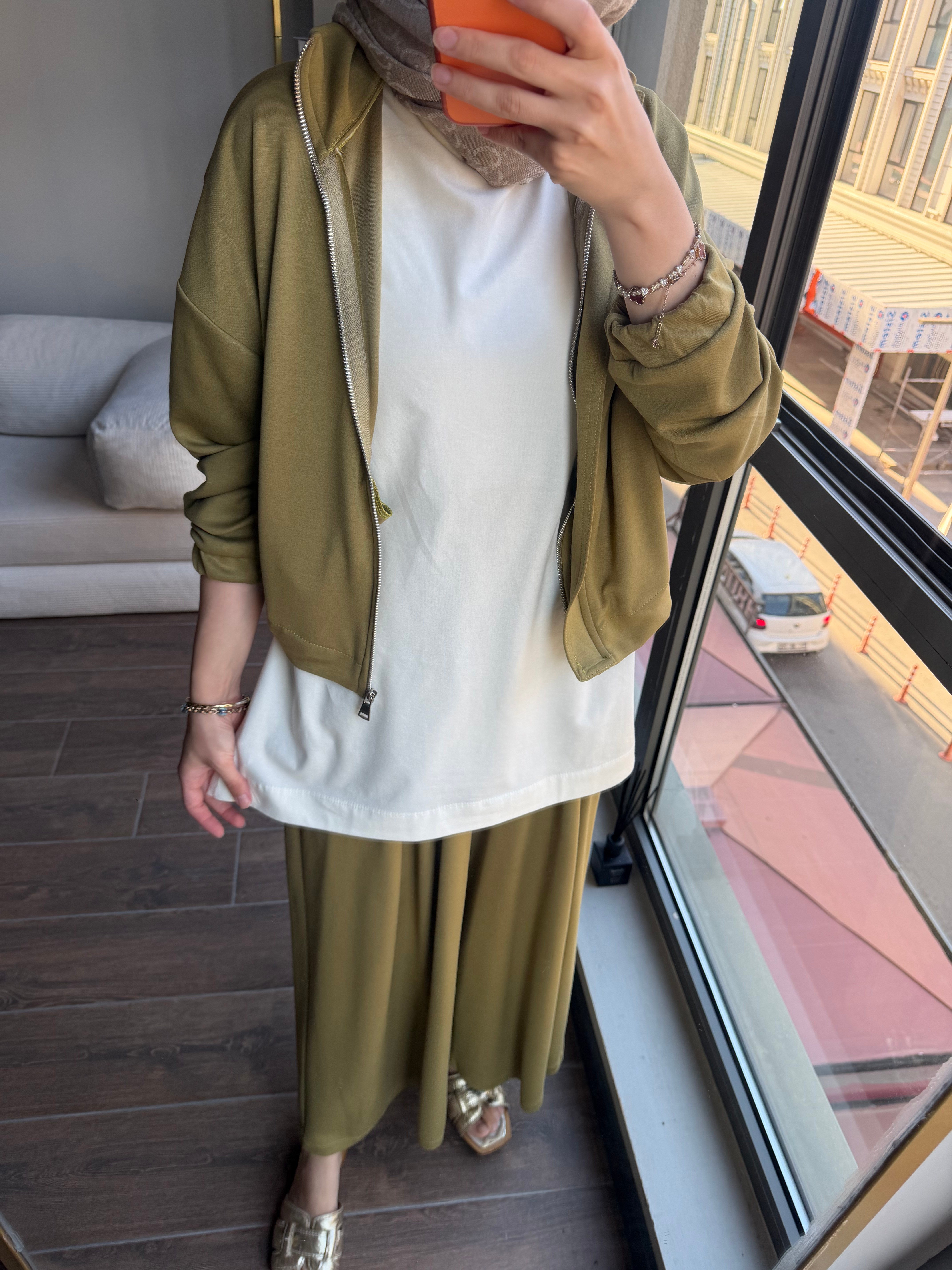 Basic Yırtmaçlı T-shirt Beyaz
