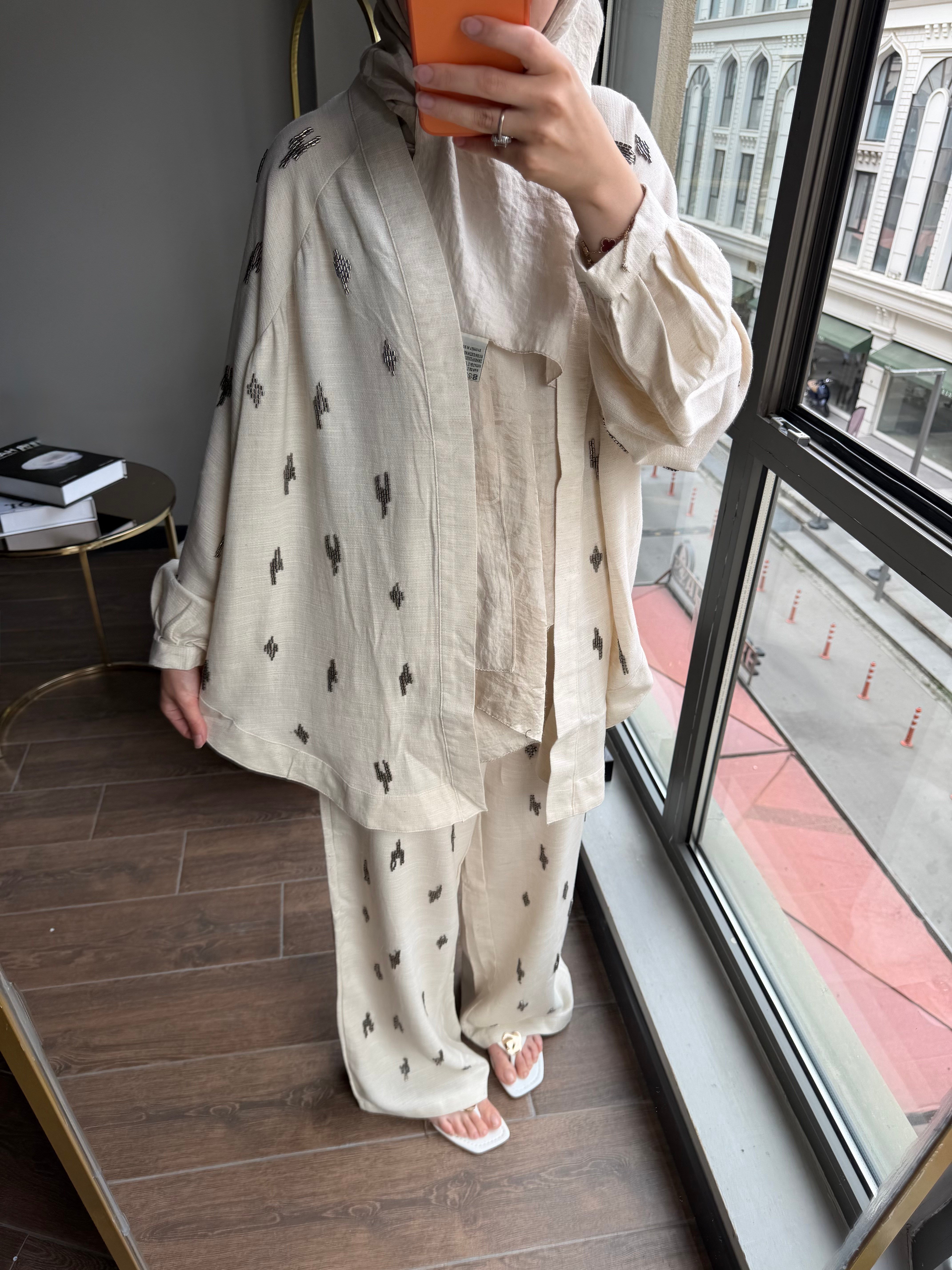 Taş İşlemeli Keten Kimono Takım Krem
