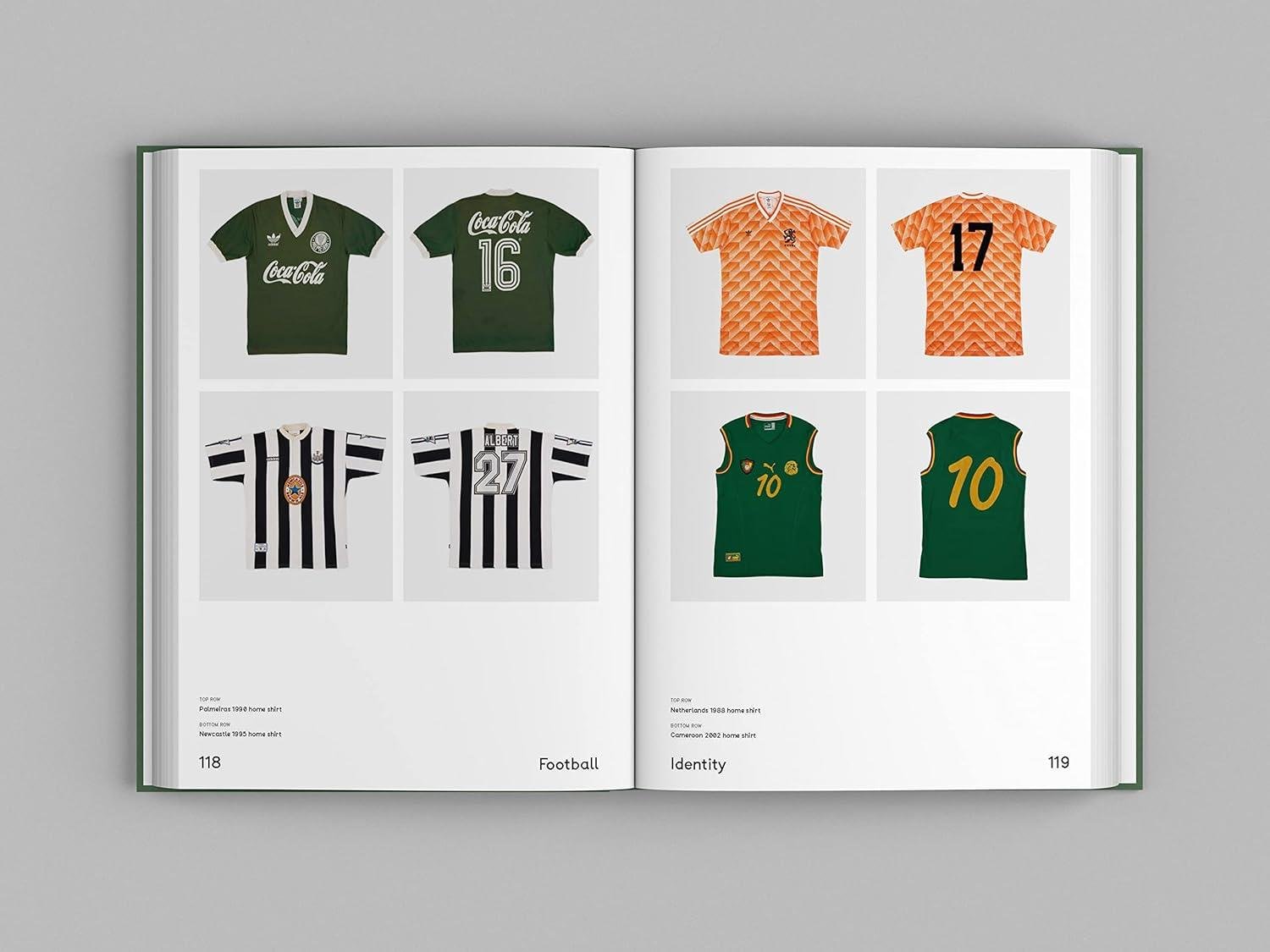 Football: Designing the Beautiful Game – Futbol Grafik Tasarım ve Görsel Kültür Kitabı
