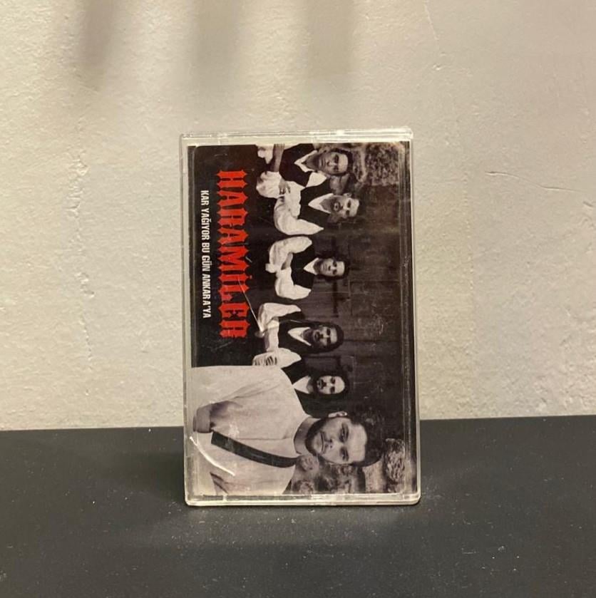 Haramiler - Kar Yağıyor Bugün Ankara'ya