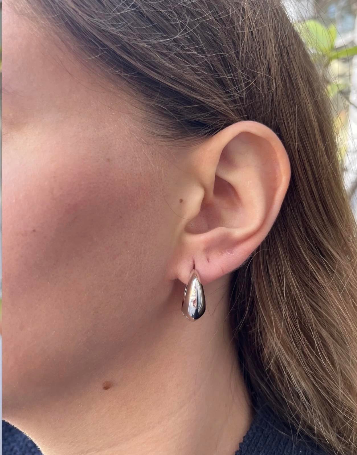 14K Gold Tone Çelik Taşlı Halka Küpe 2'li (17 mm) – Şık Kadın Modeli, Hediye Paketli