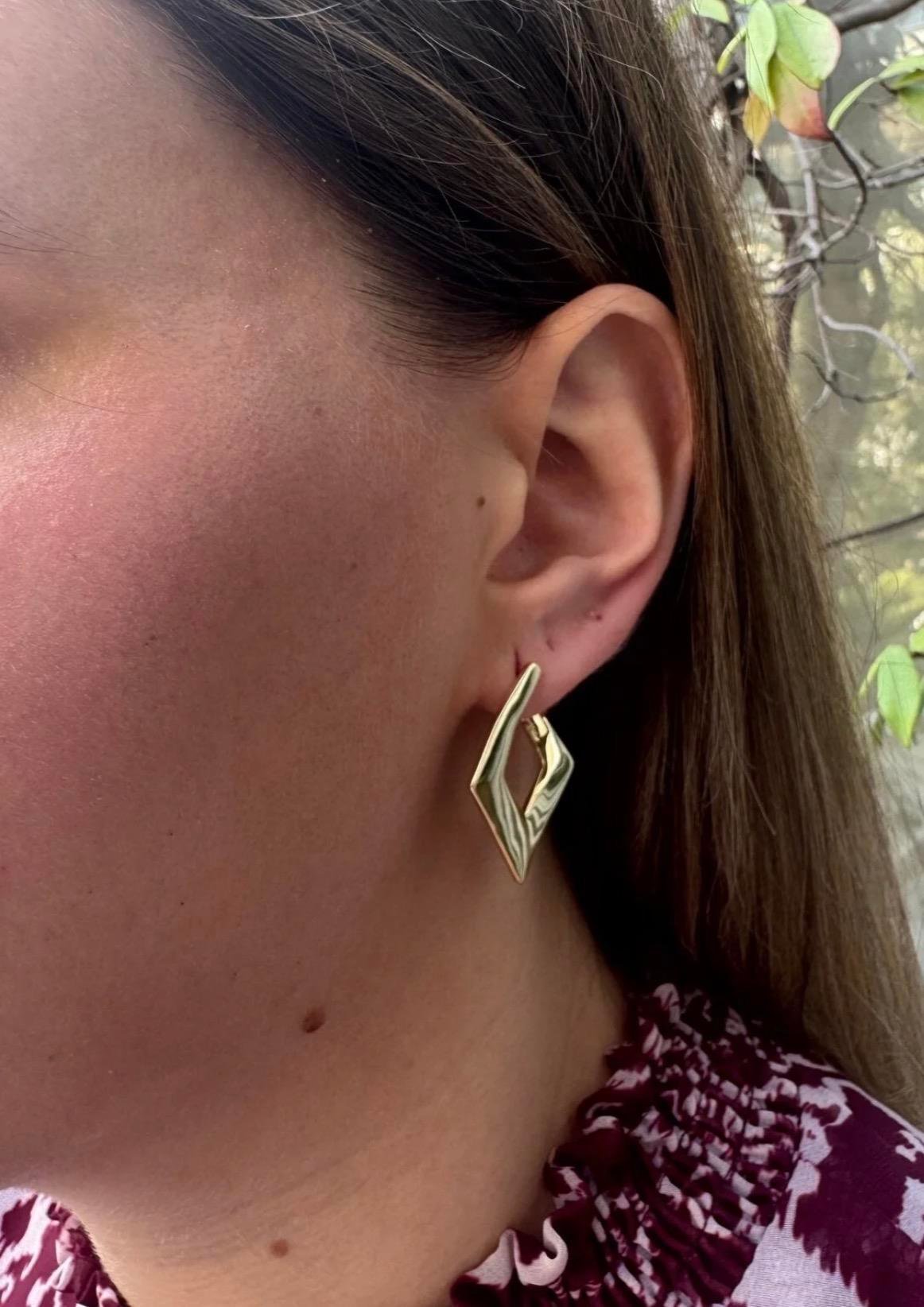 Geometrik Formlu Gold Renk Modern Tasarım Kadın Küpe