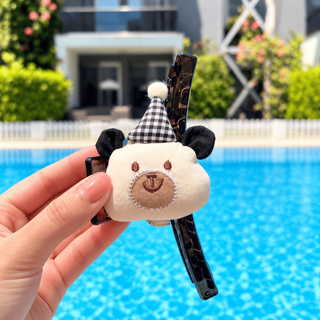 Kurdele Detaylı Peluş Ayıcık Figürlü Mandal Saç Tokası