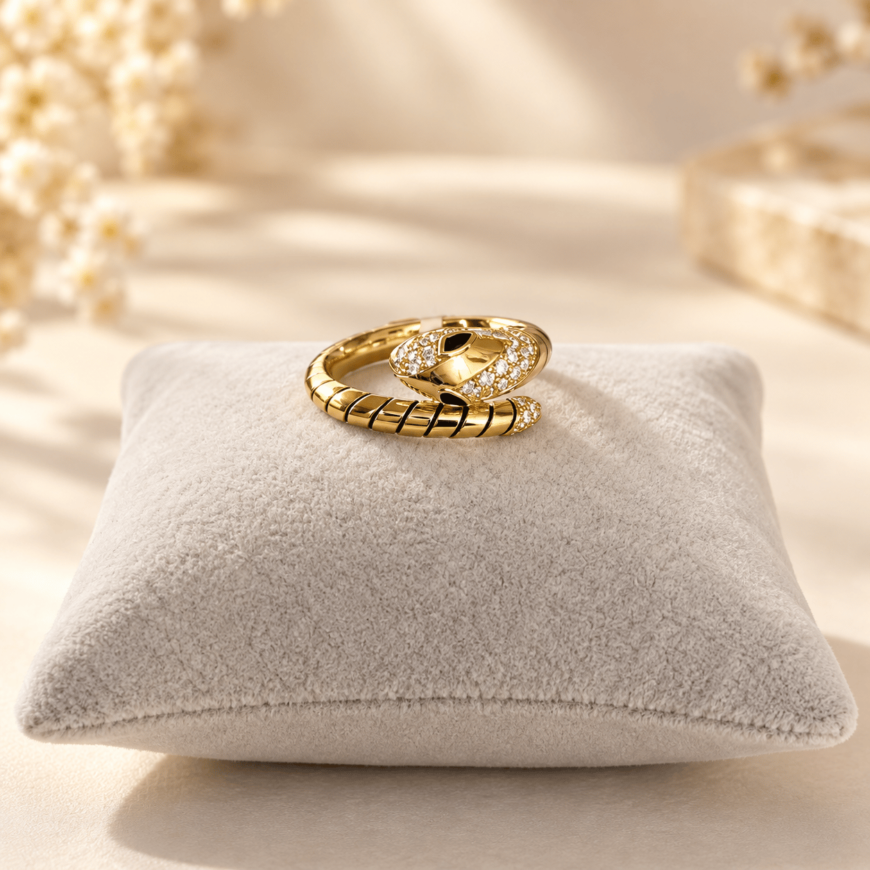 Xuping Taşlı Yılan Model Çelik Yüzük – 14K Altın Rengi